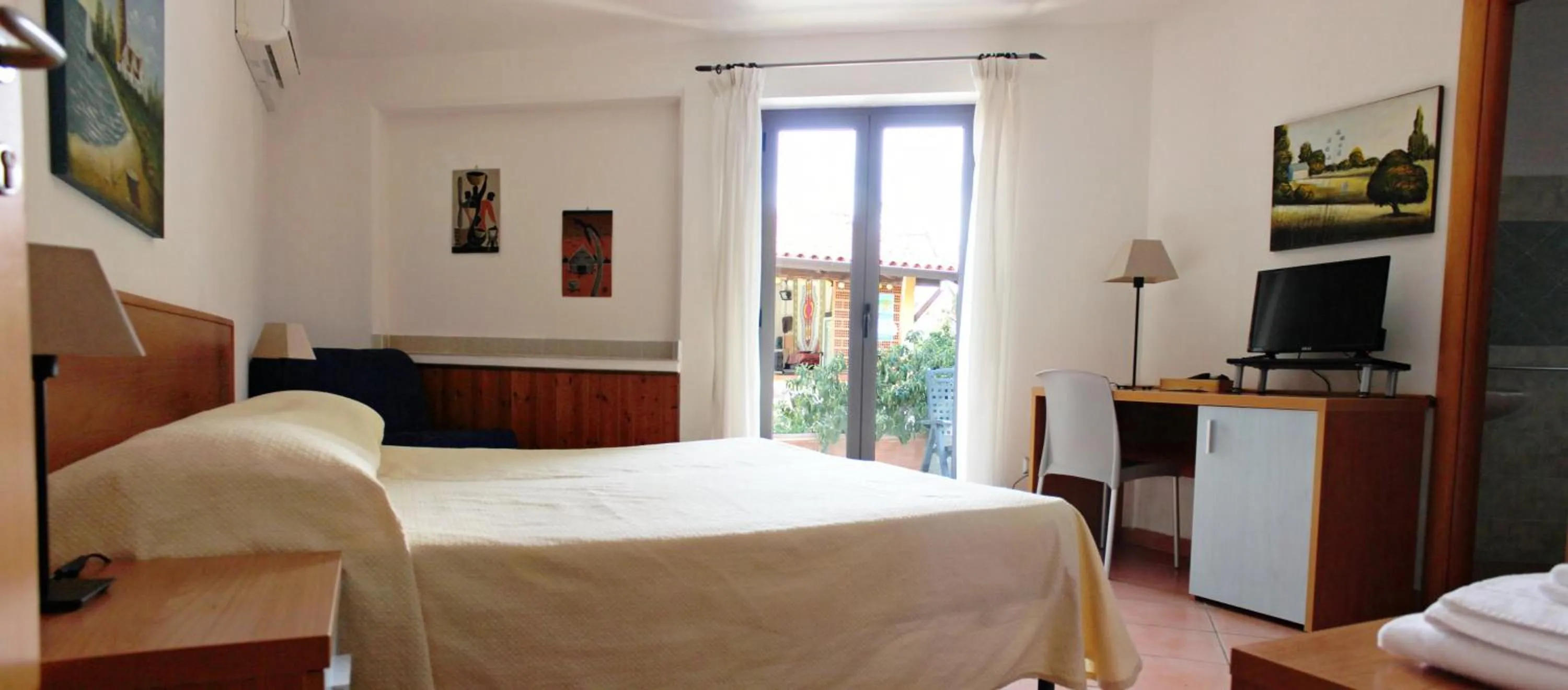 Double or Twin Room with Garden View in Verdeblu Country Hotel