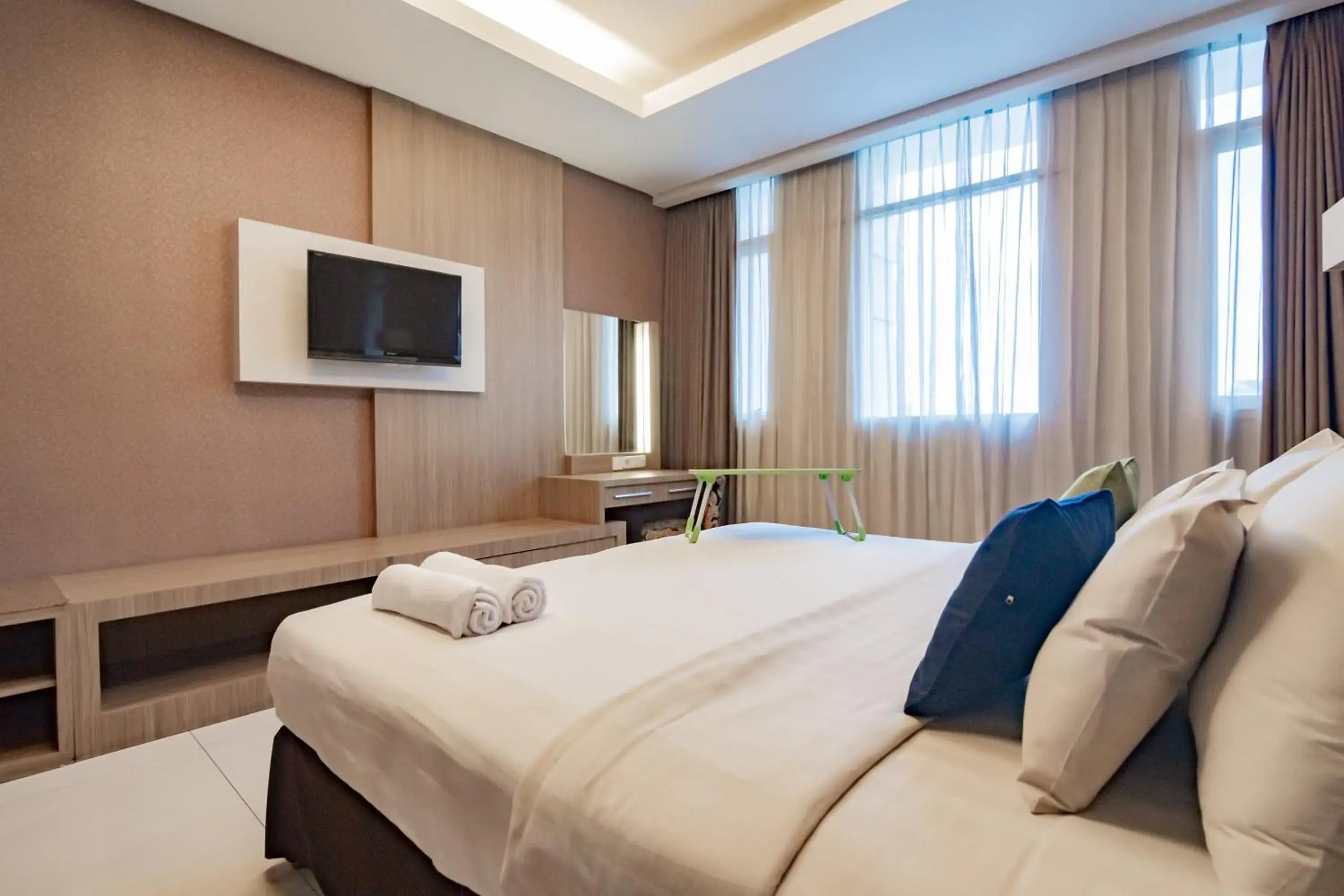 Bedroom, Bed in Urbanview Hotel Newton Riau Bandung by RedDoorz Bedroom, Bed in Urbanview Hotel Newton Riau Bandung by RedDoorz