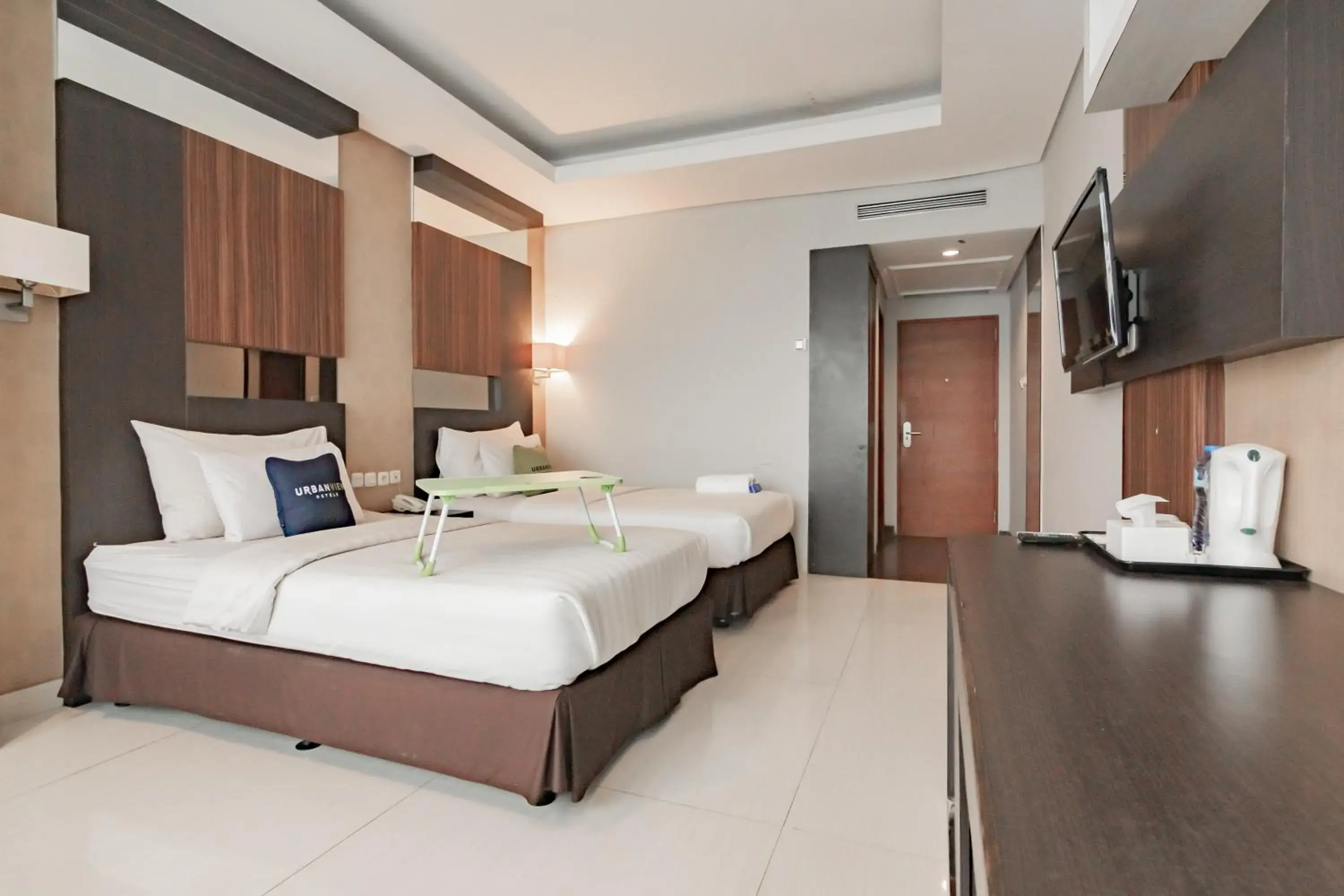 Bedroom, Bed in Urbanview Hotel Newton Riau Bandung by RedDoorz Bedroom, Bed in Urbanview Hotel Newton Riau Bandung by RedDoorz