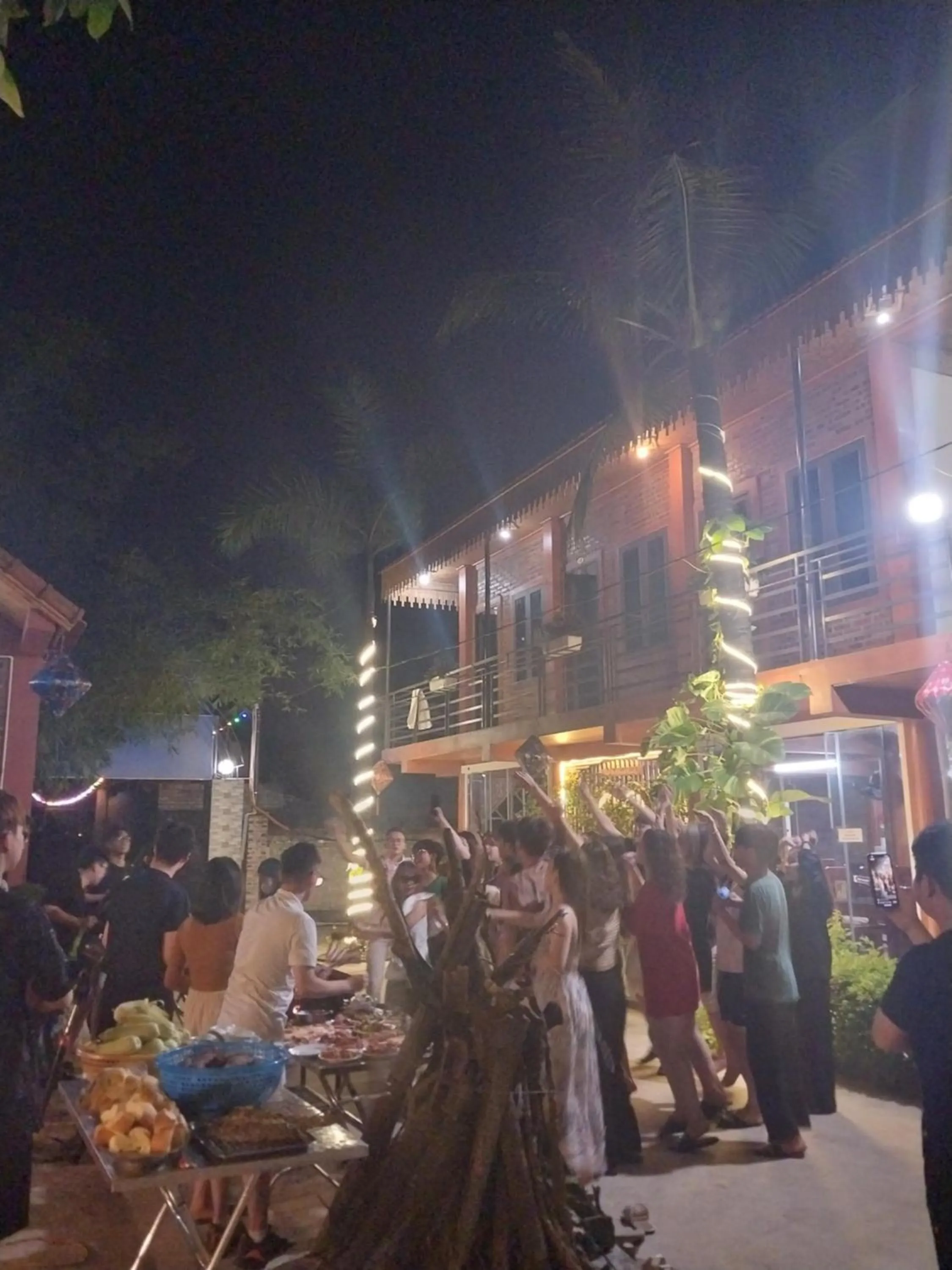 Restaurant/places to eat in Trang An Elegant Homestay