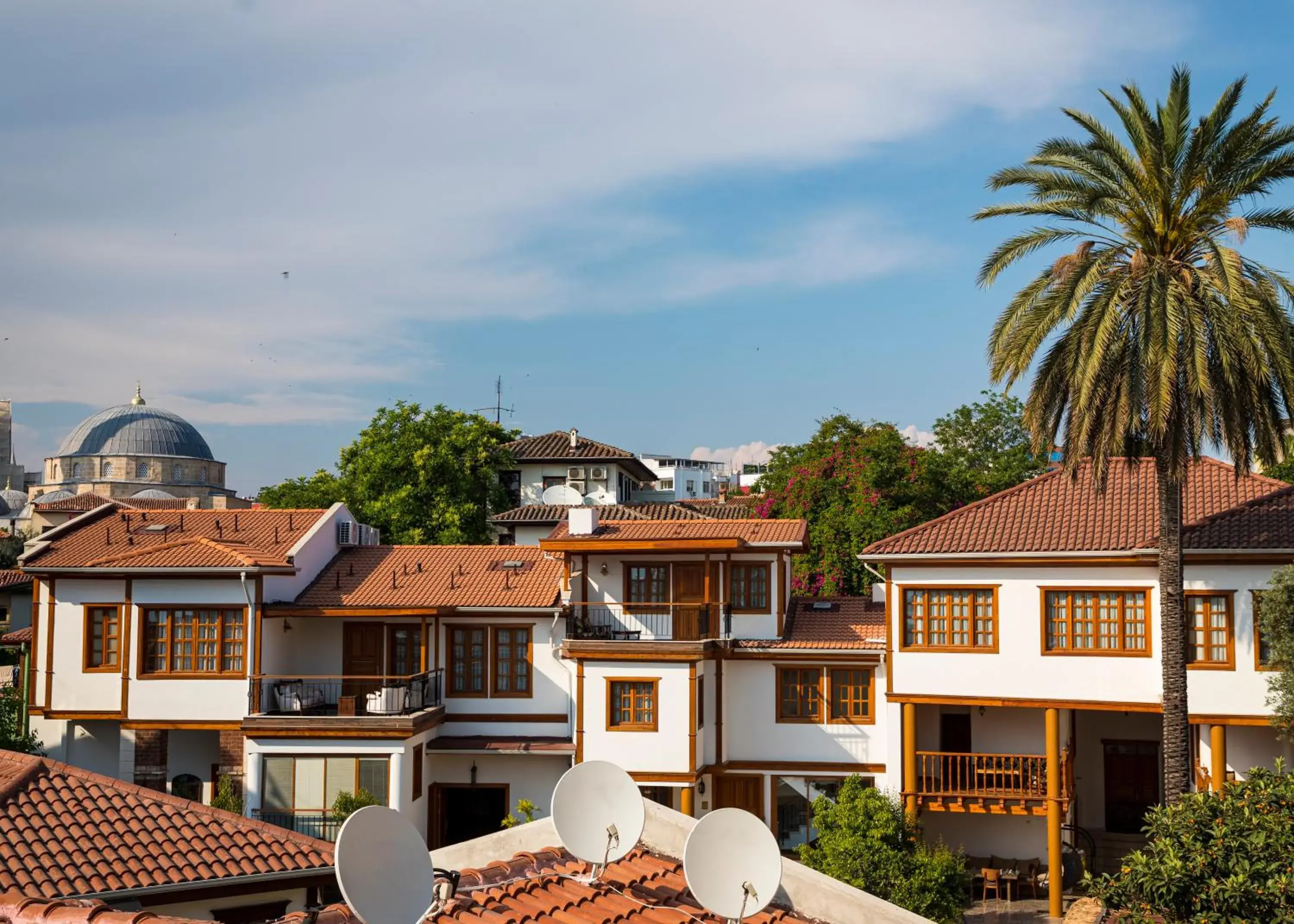 Property building in WOO Town Suites Property building in WOO Town Suites