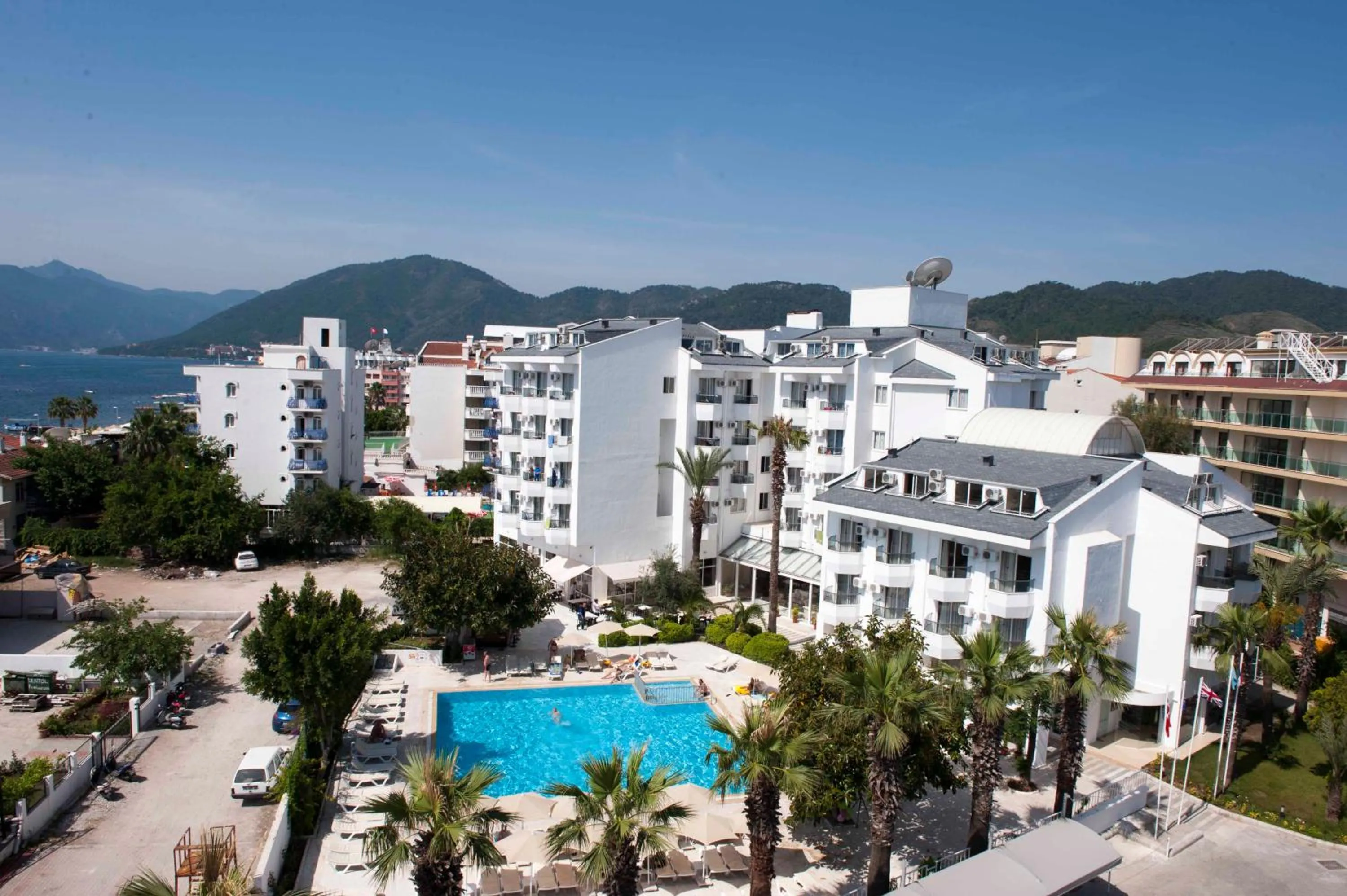 Property building in Sonnen Hotel
