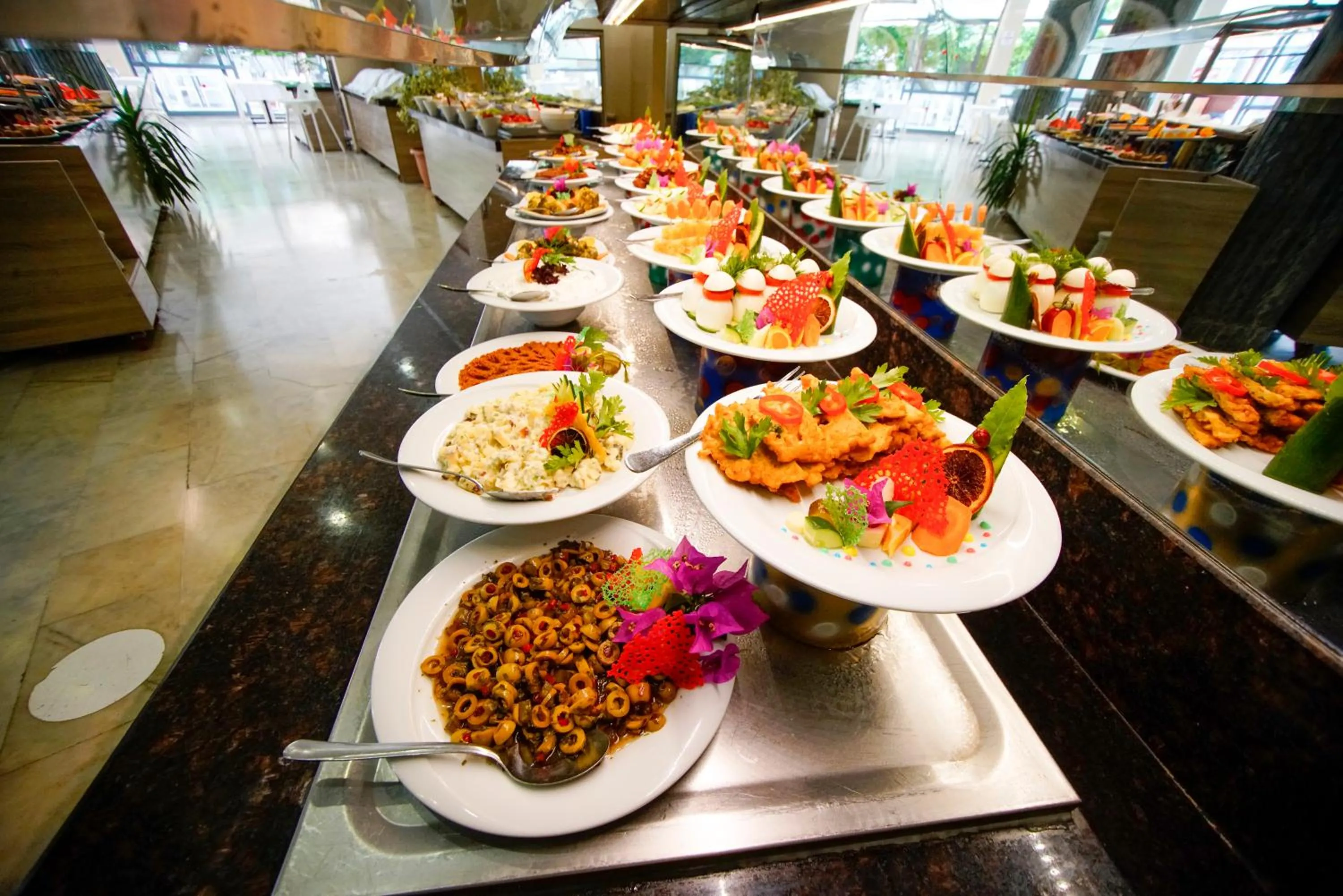 Food and drinks in Sonnen Hotel