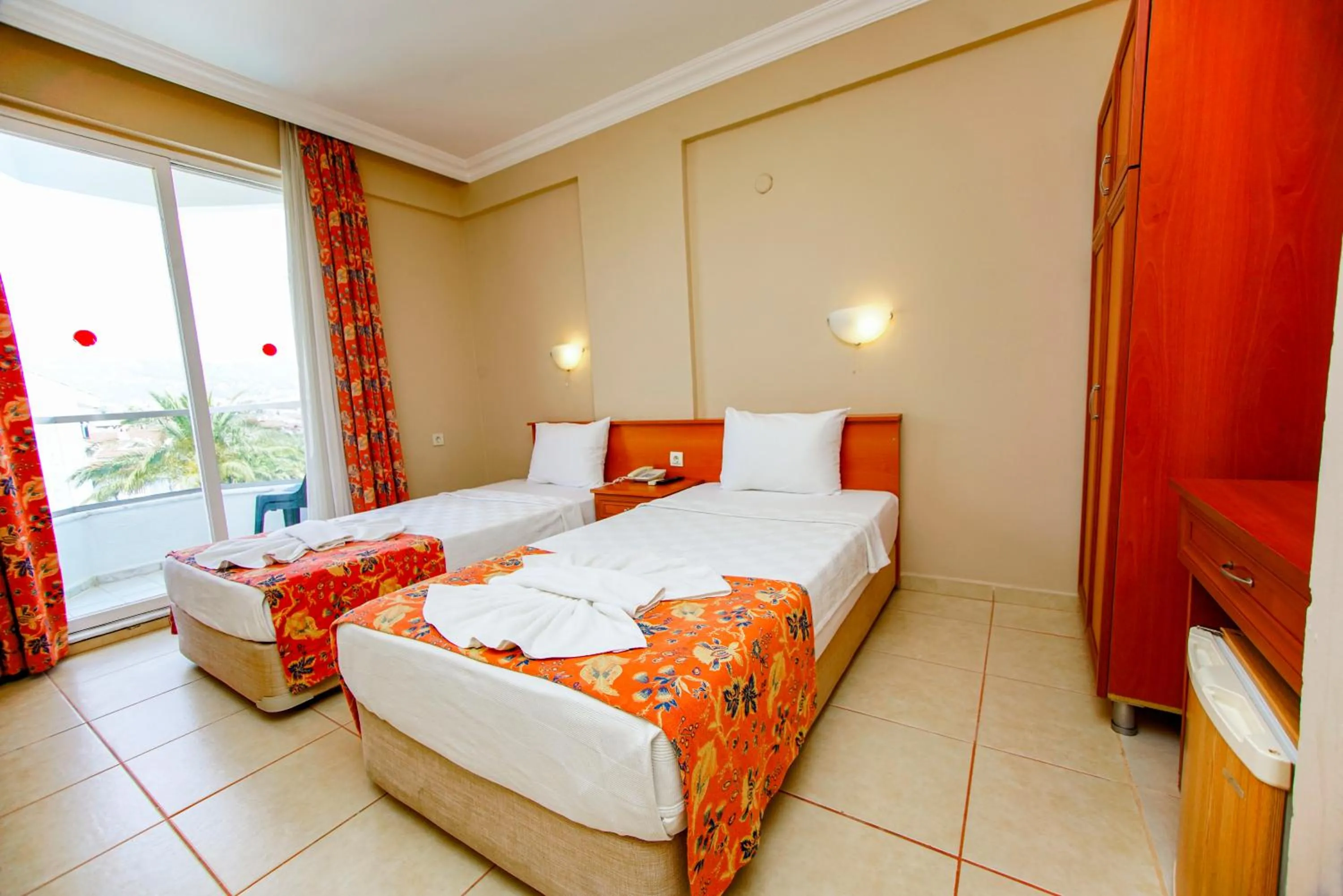 Bedroom, Bed in Sonnen Hotel