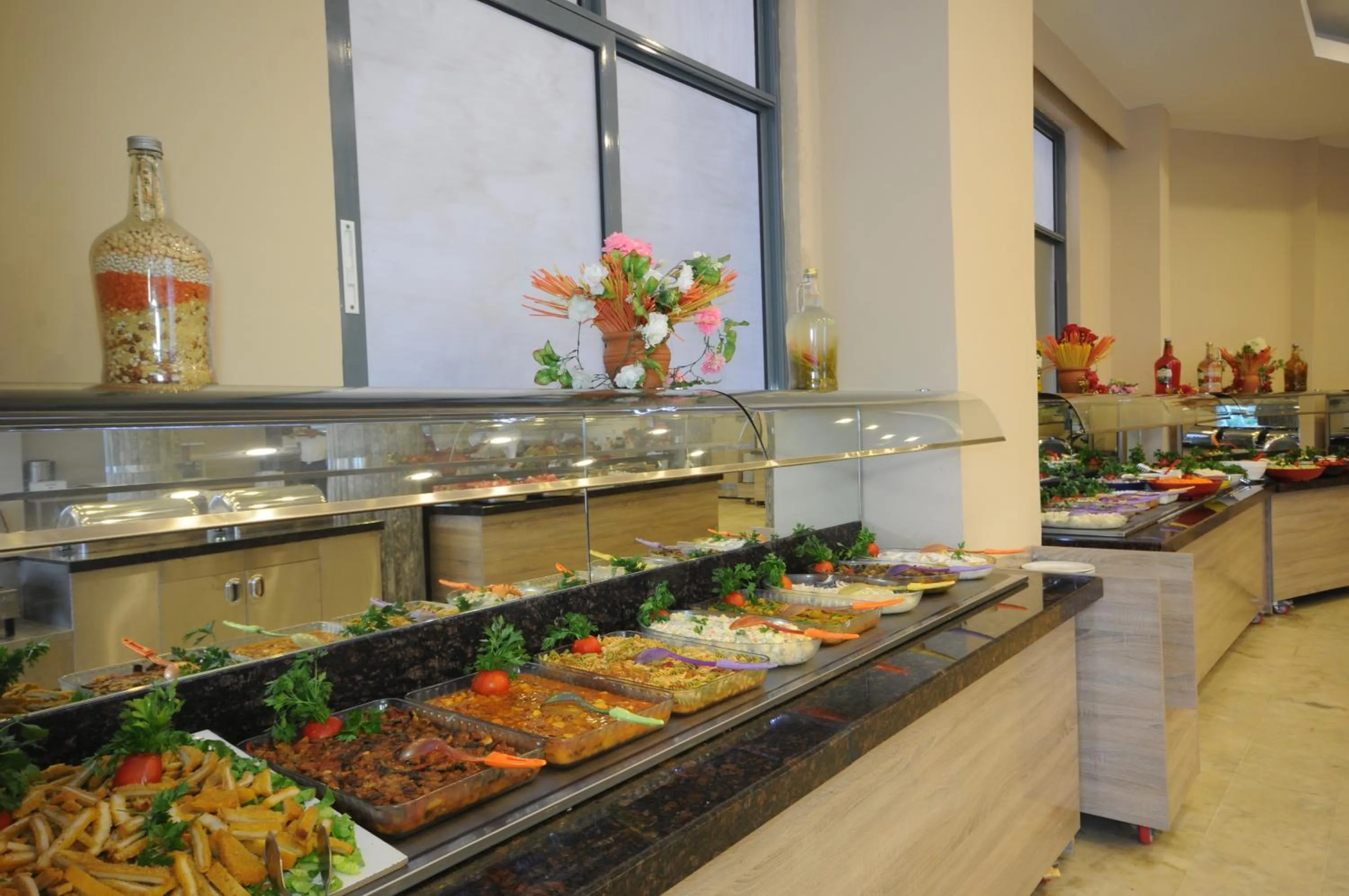 Restaurant/places to eat in Sonnen Hotel