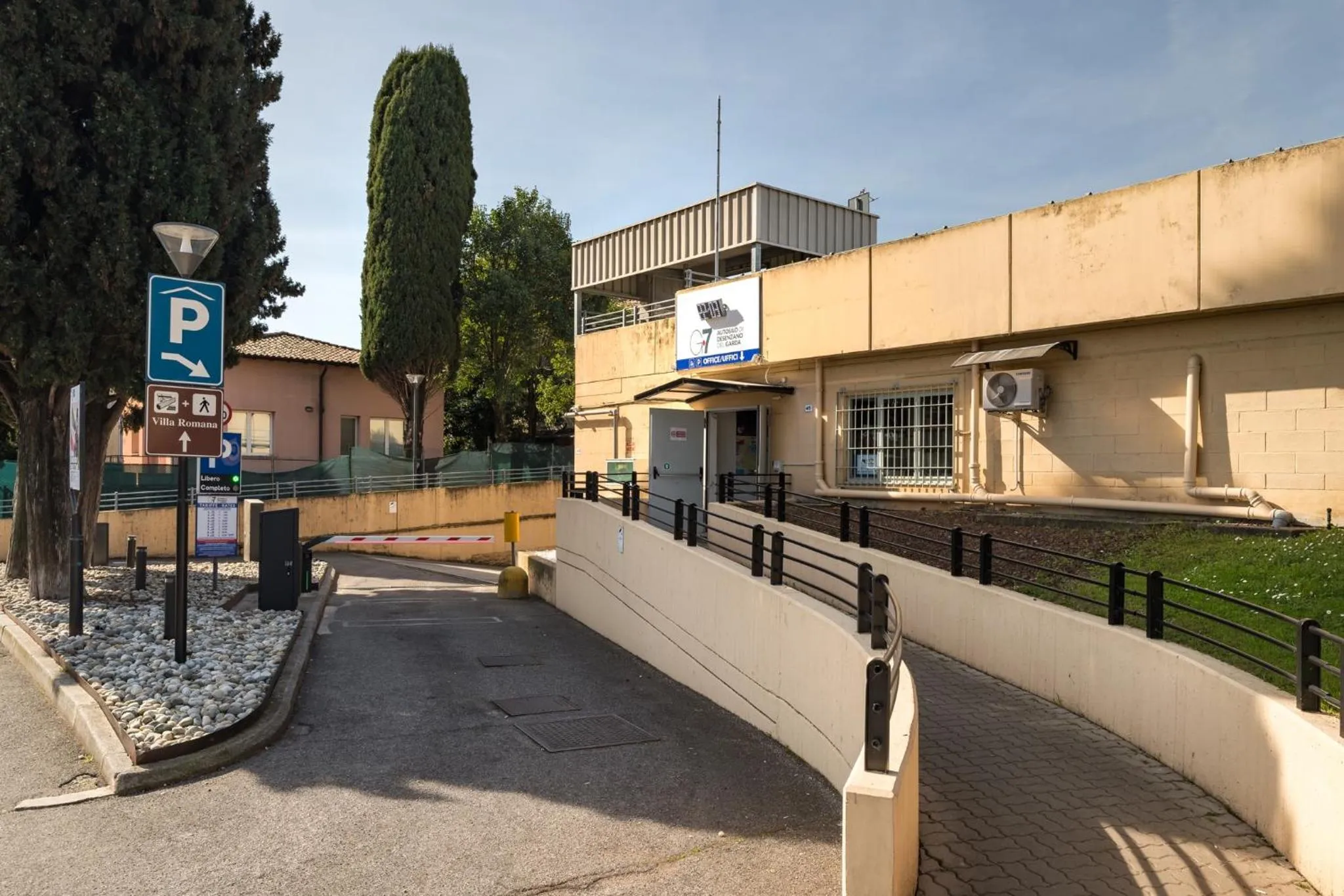 Parking in Hotel Piroscafo