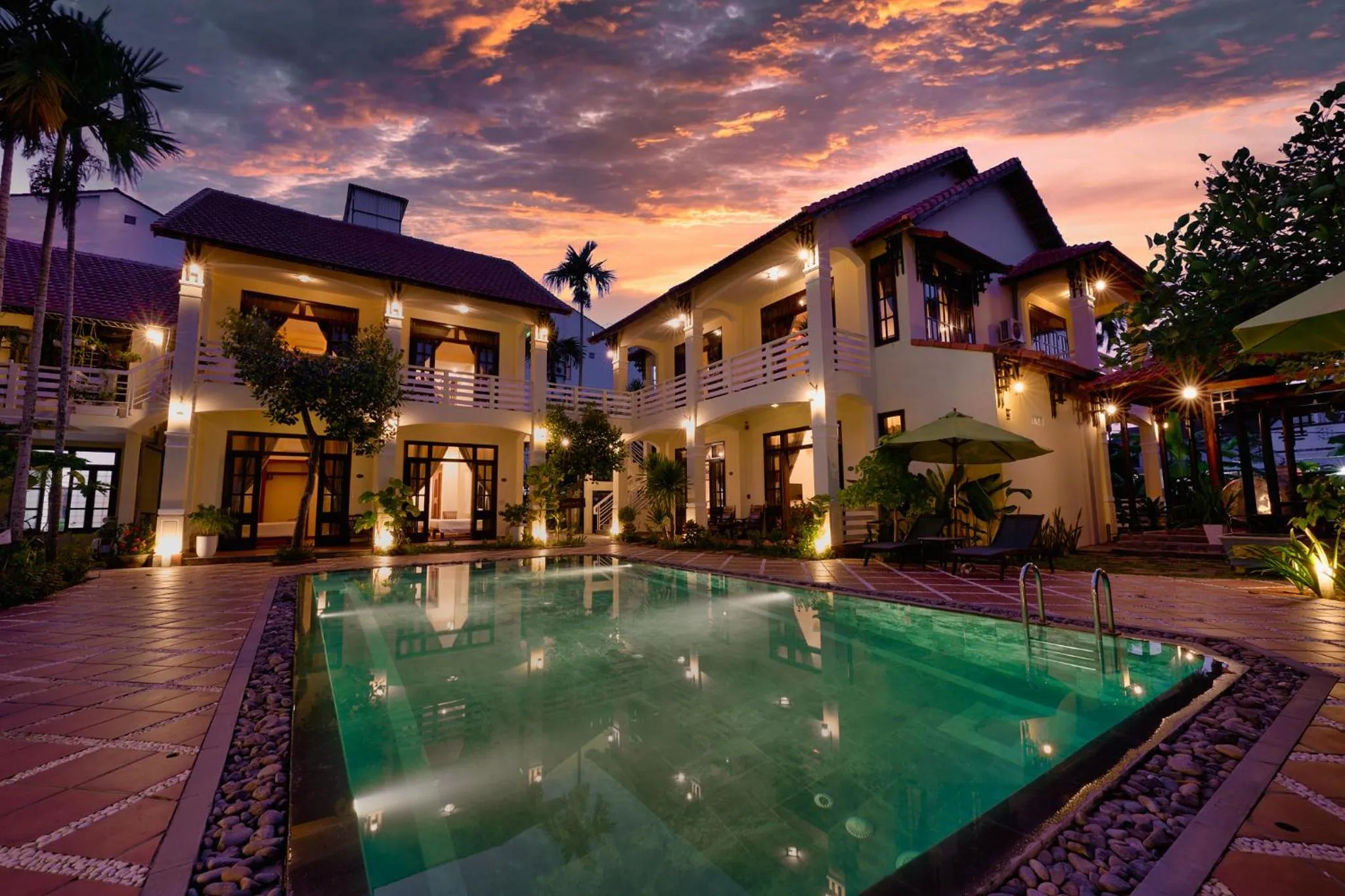 Night in The Muse House