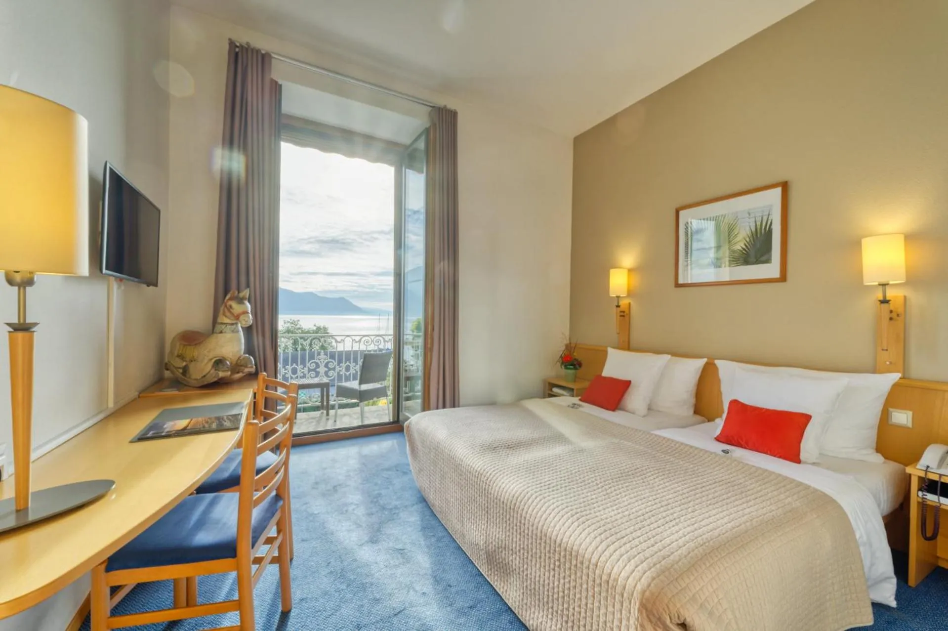 Bed in Hôtel Bon Rivage