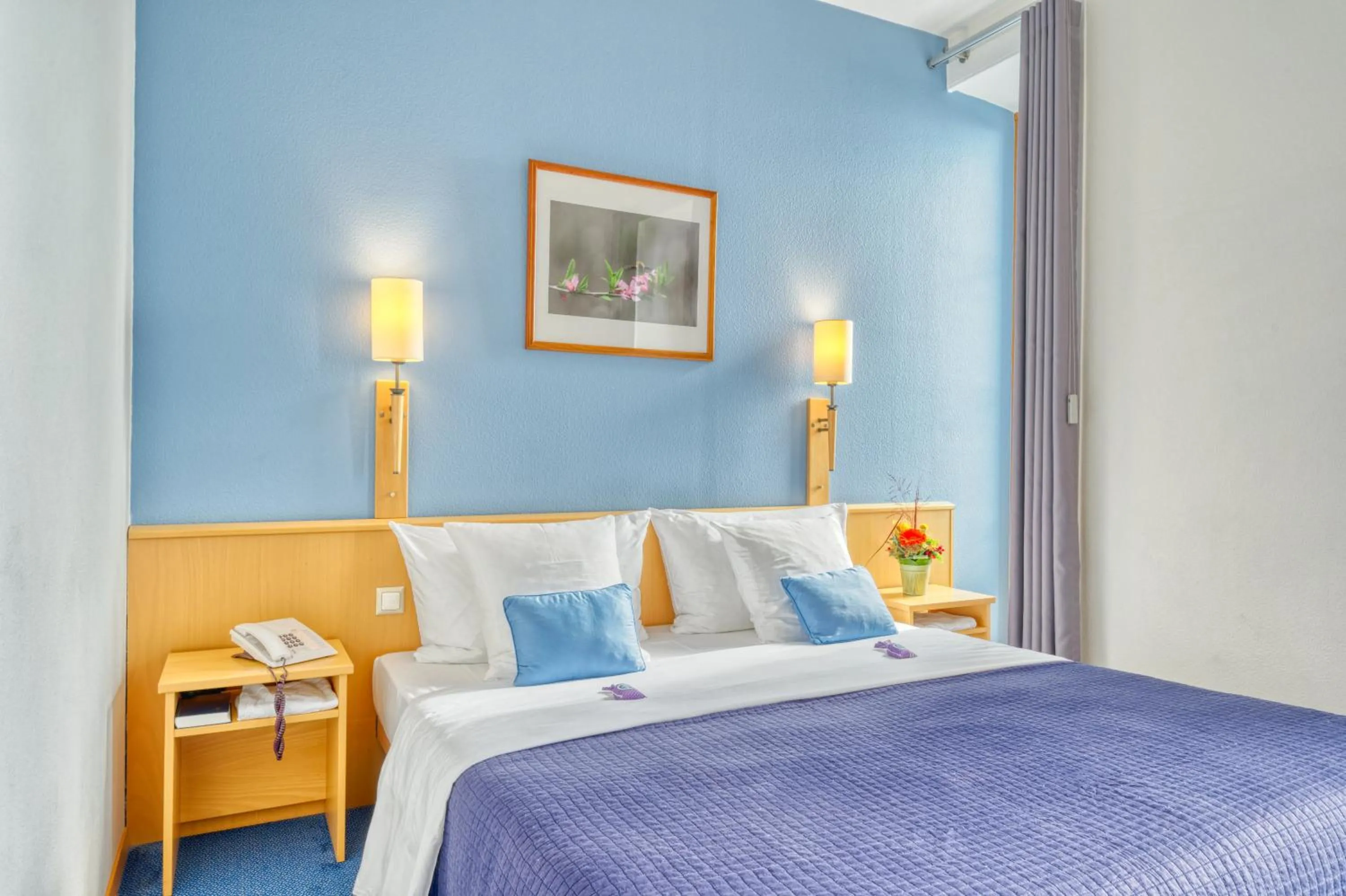 Bed in Hôtel Bon Rivage