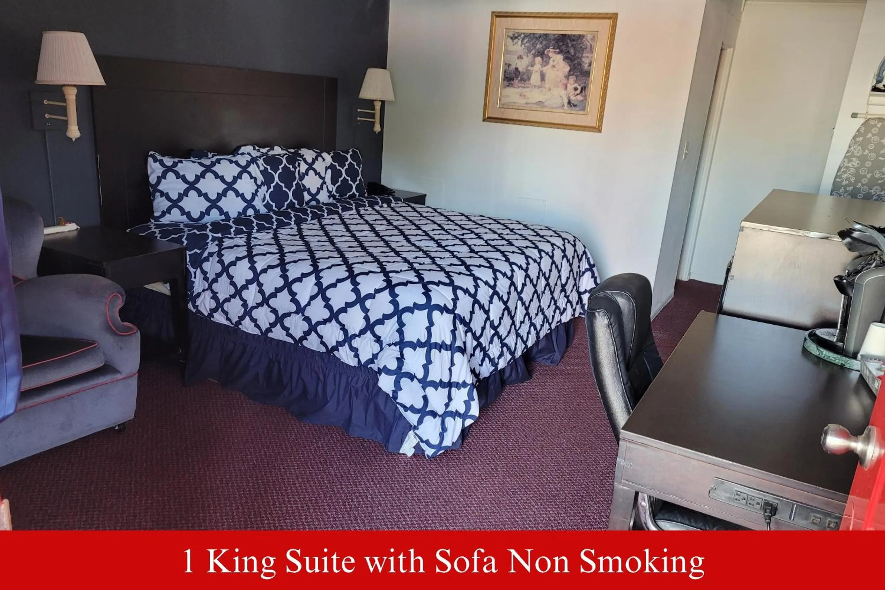 Bedroom, Bed in Coratel Inn & Suites by Jasper Hutchinson