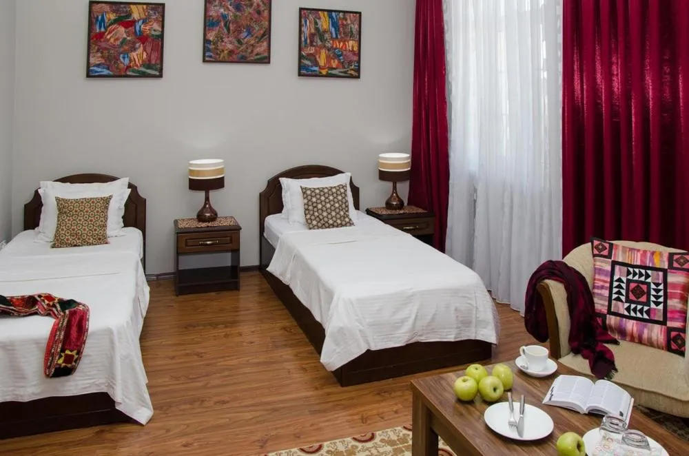 Bed in Hotel Jipek Joli