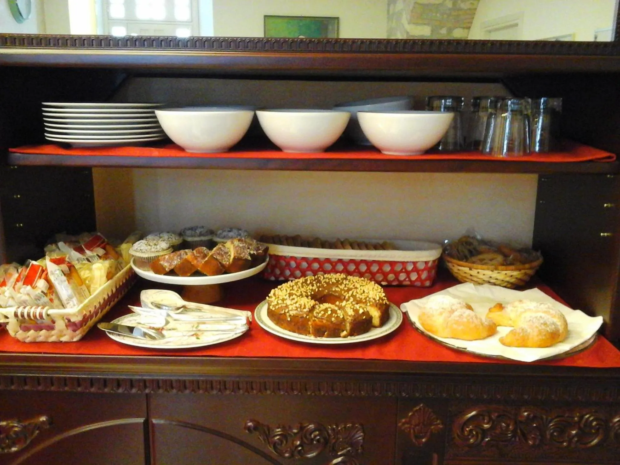 Italian breakfast in B&B Porta di Mare