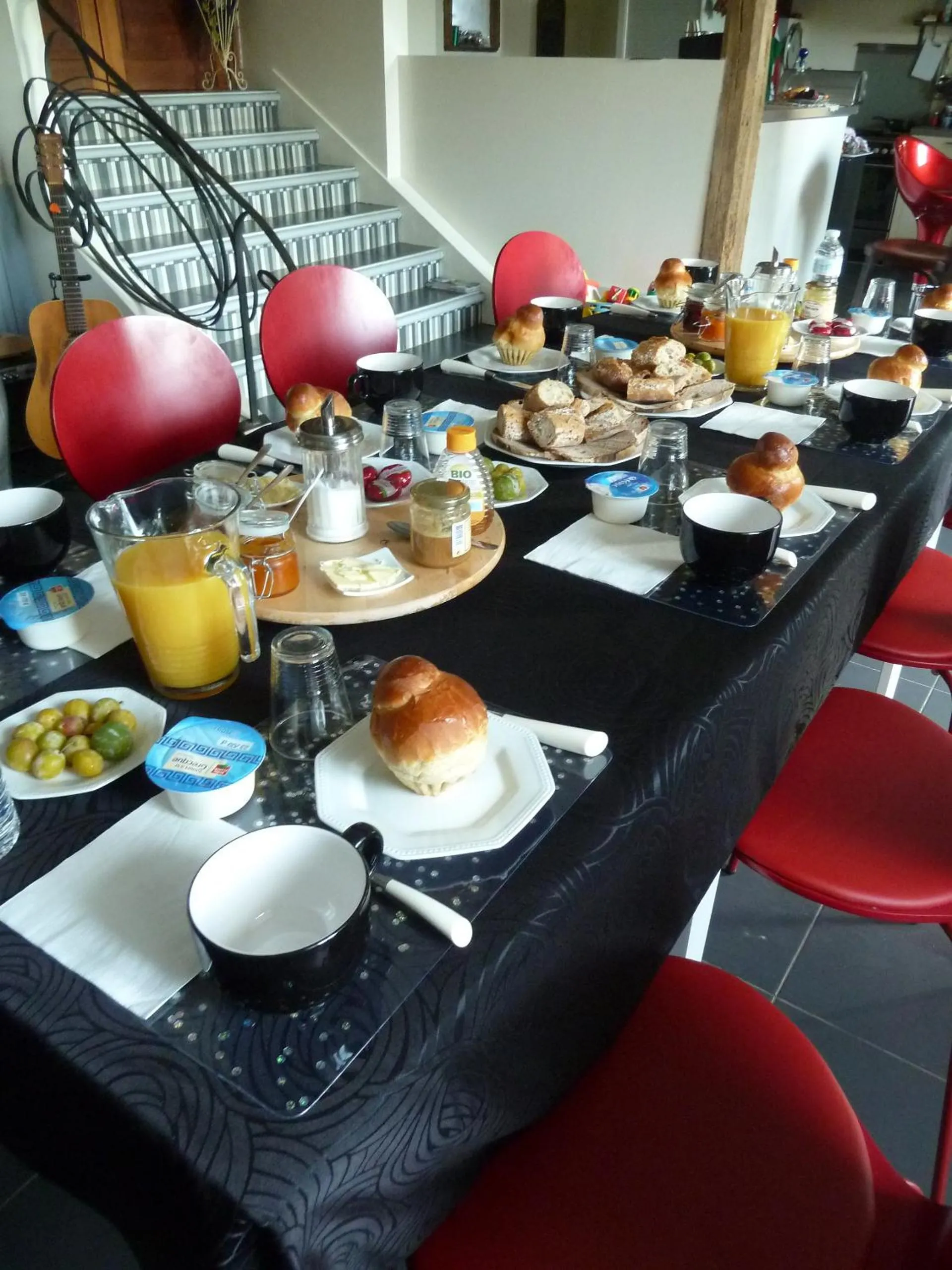 Continental breakfast in B&B L'Atelier du Presbytère