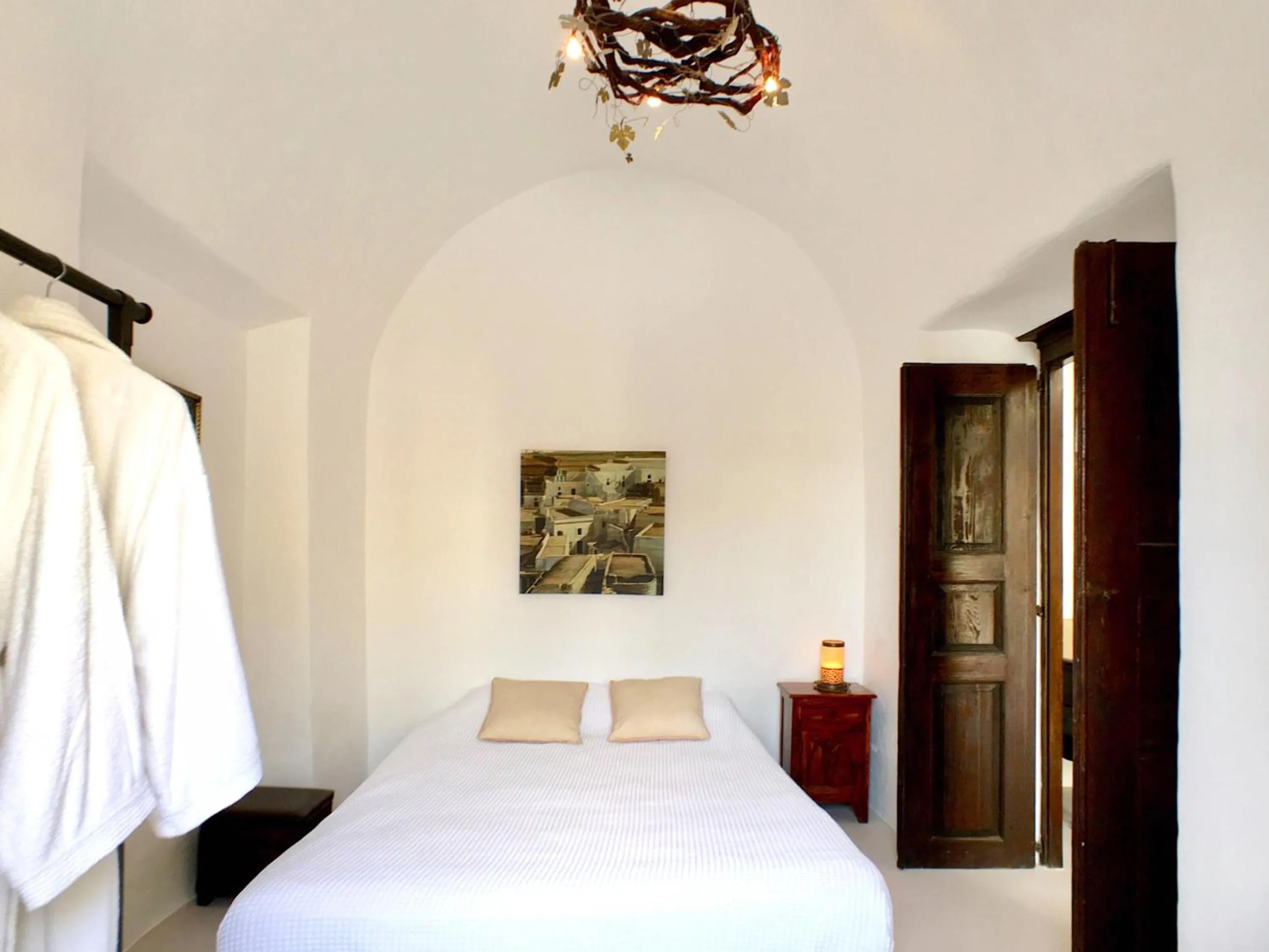 Bedroom, Bed in Santorini Heritage Villas