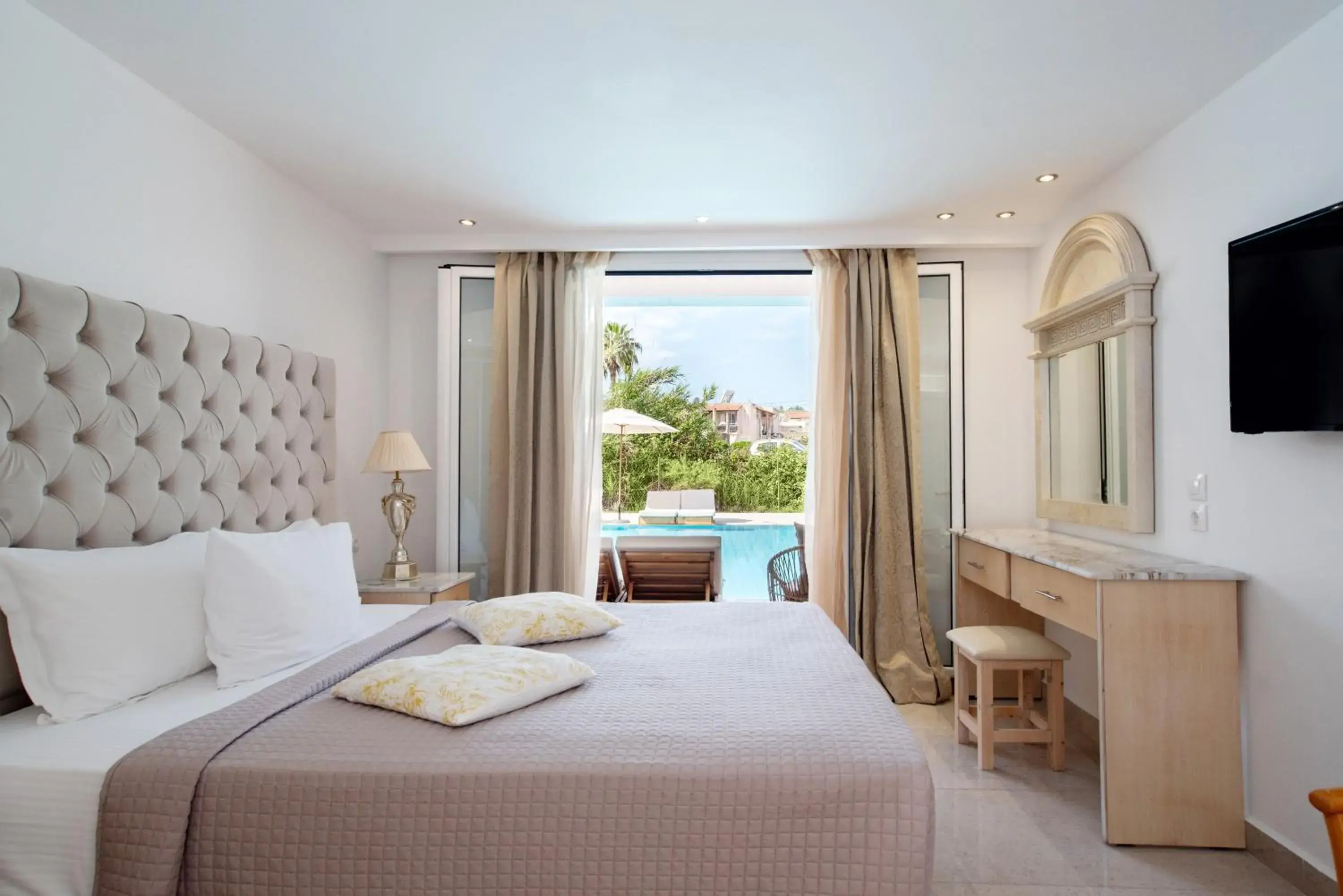 Garden view, Bed in Cavomarina Beach- Adults Only Garden view, Bed in Cavomarina Beach- Adults Only