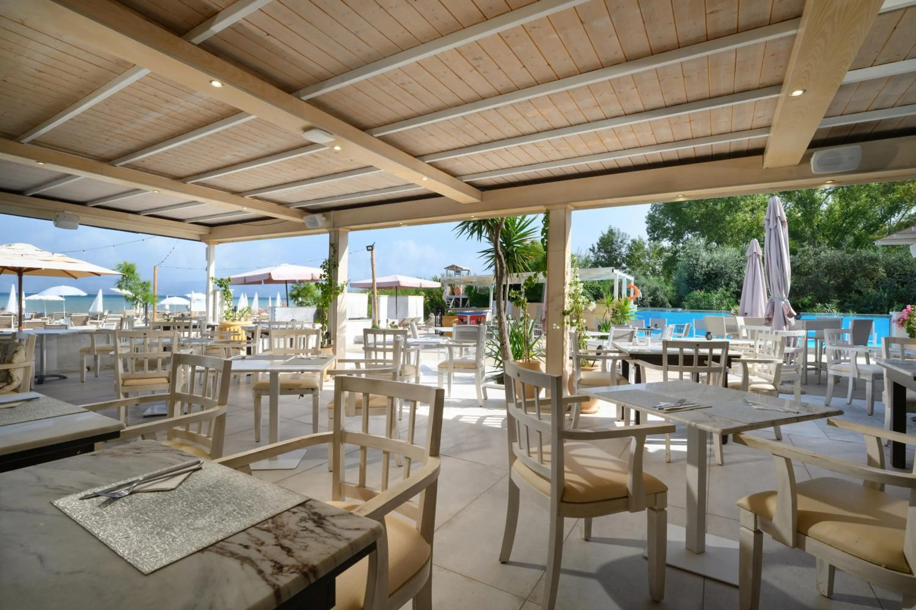 Restaurant/places to eat in Cavomarina Beach- Adults Only