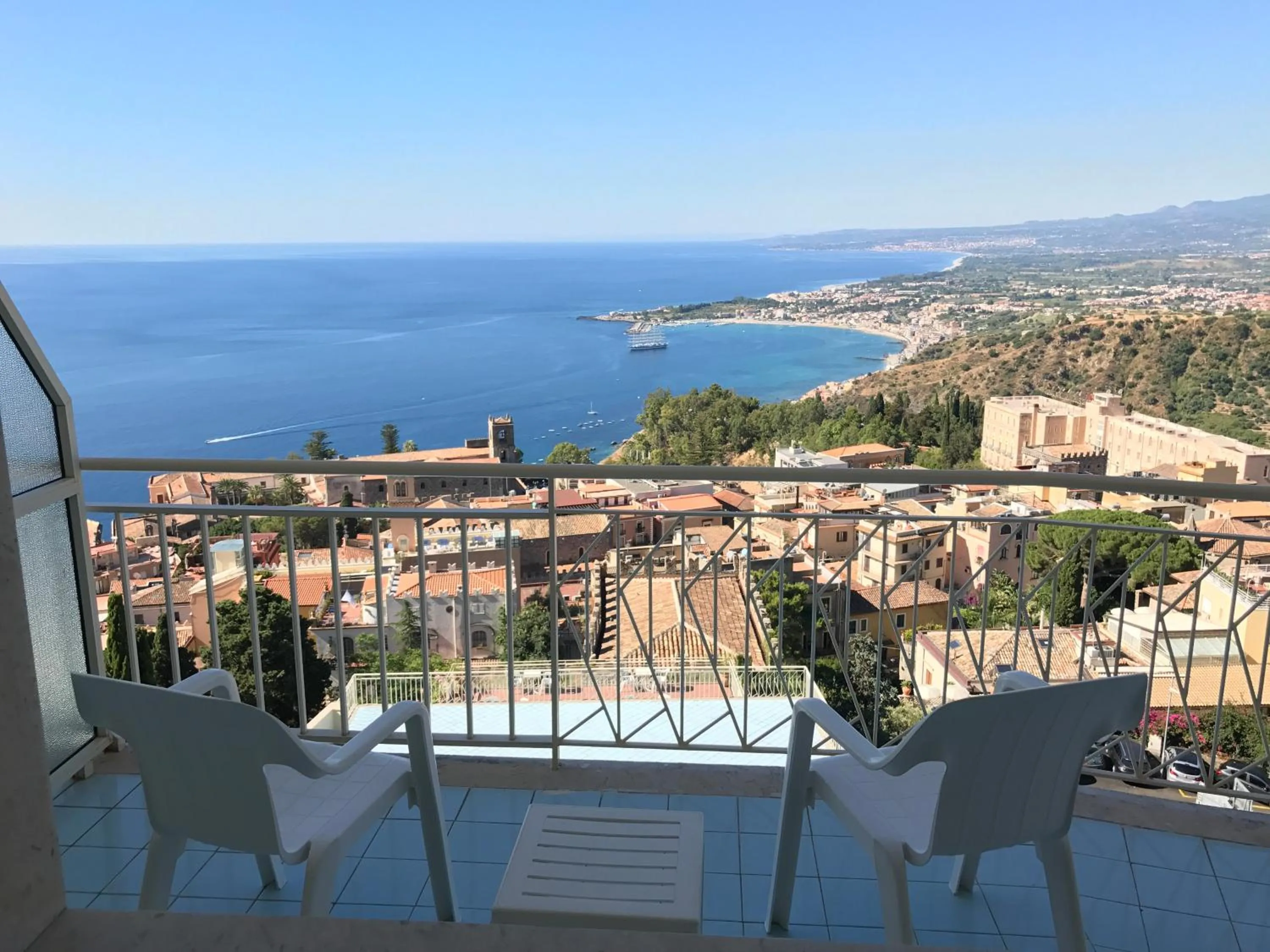 Balcony/Terrace in Hotel Mediterranée