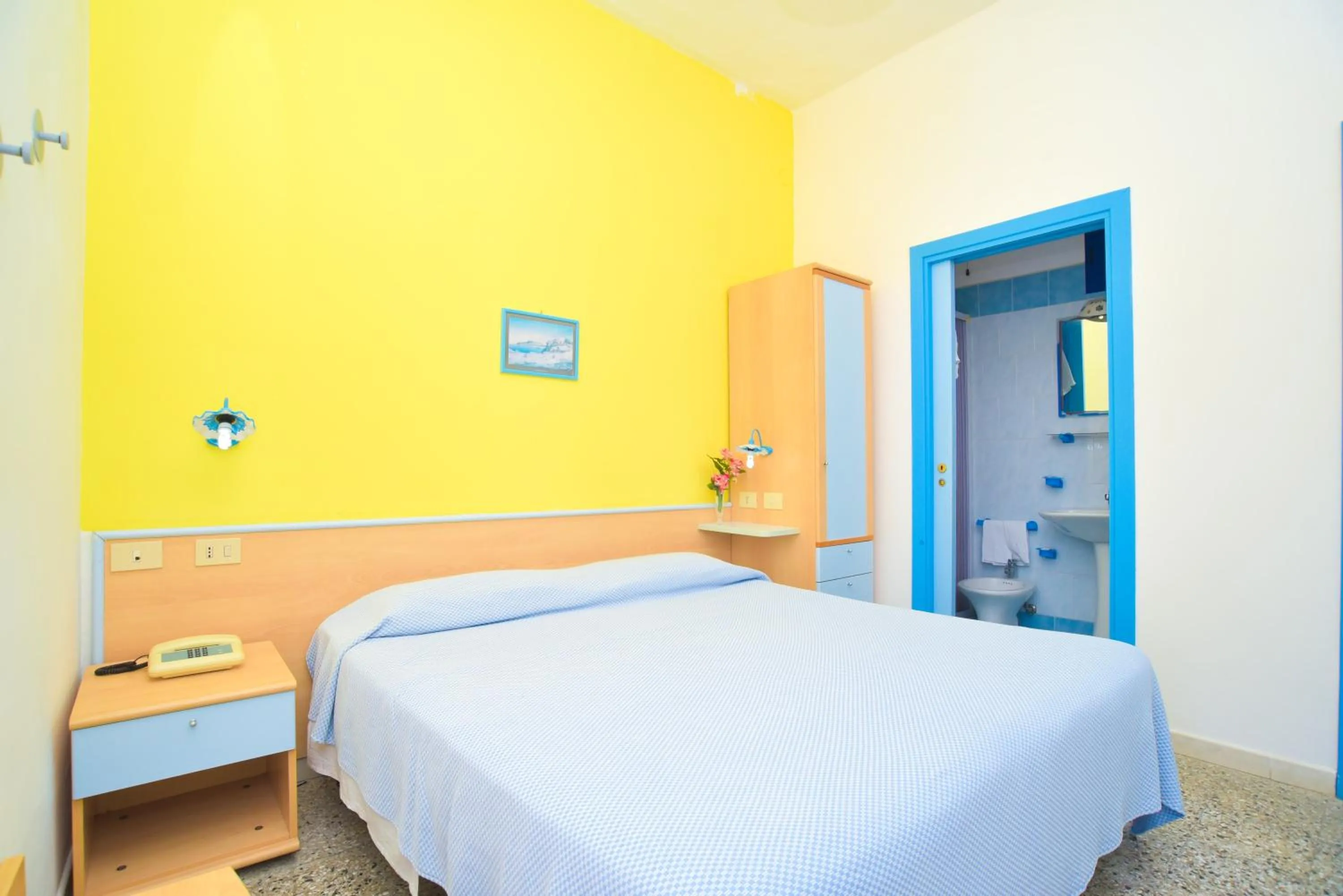 Photo of the whole room, Bed in Hotel Celeste