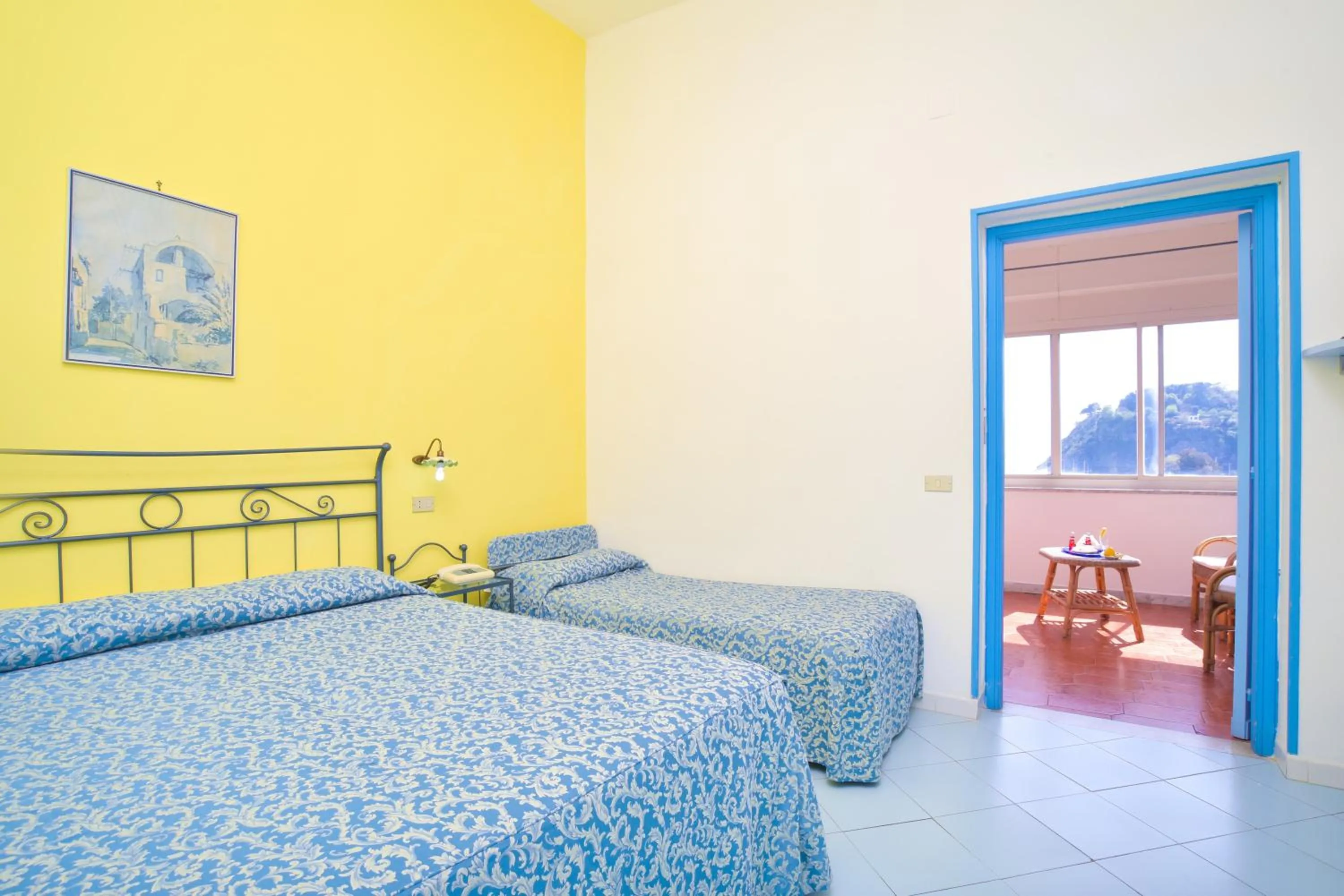 Photo of the whole room, Bed in Hotel Celeste