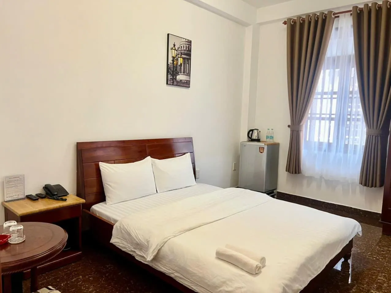 Bed in HOÀNG DIỆU DALAT