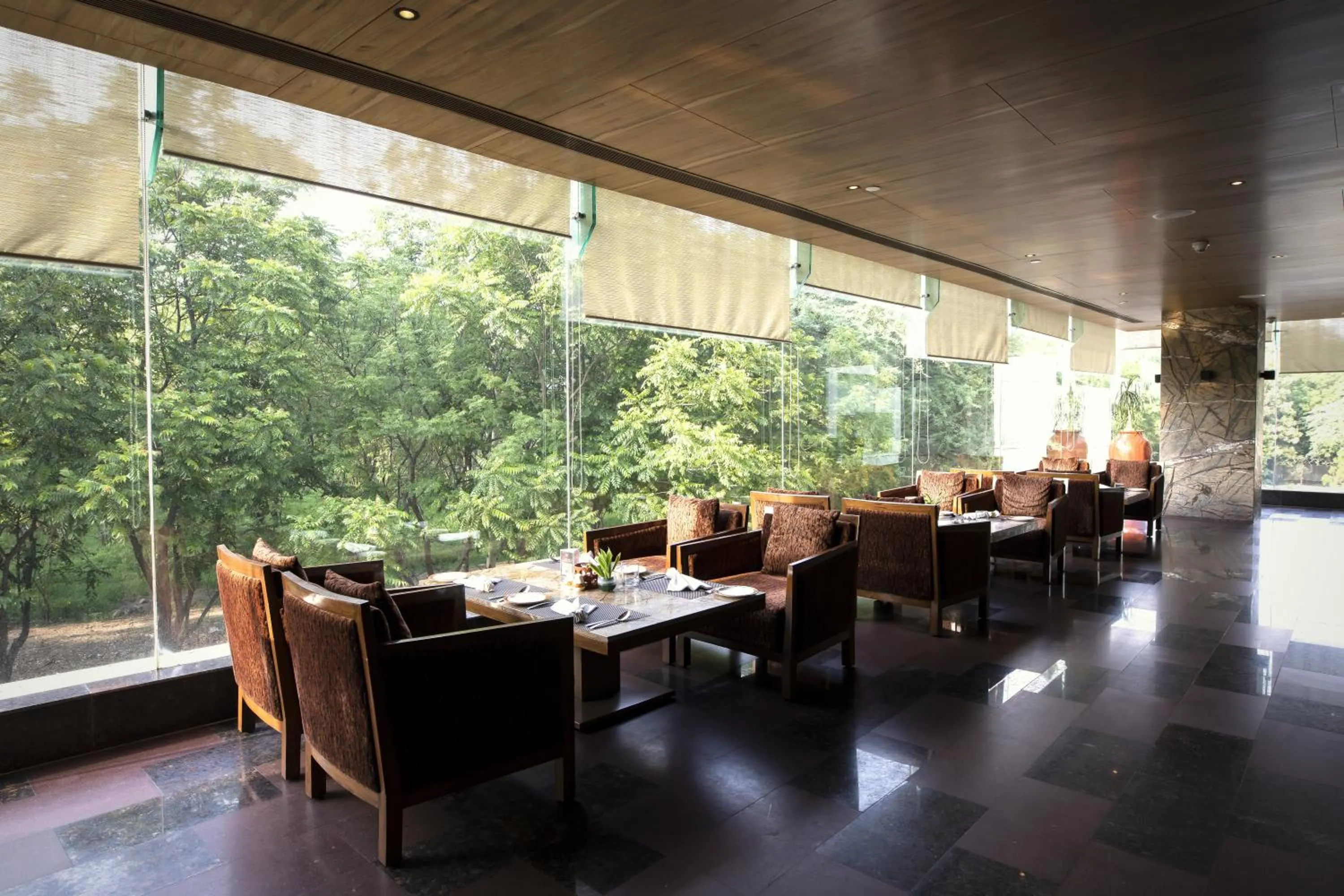 Restaurant/places to eat in The Lalit Chandigarh