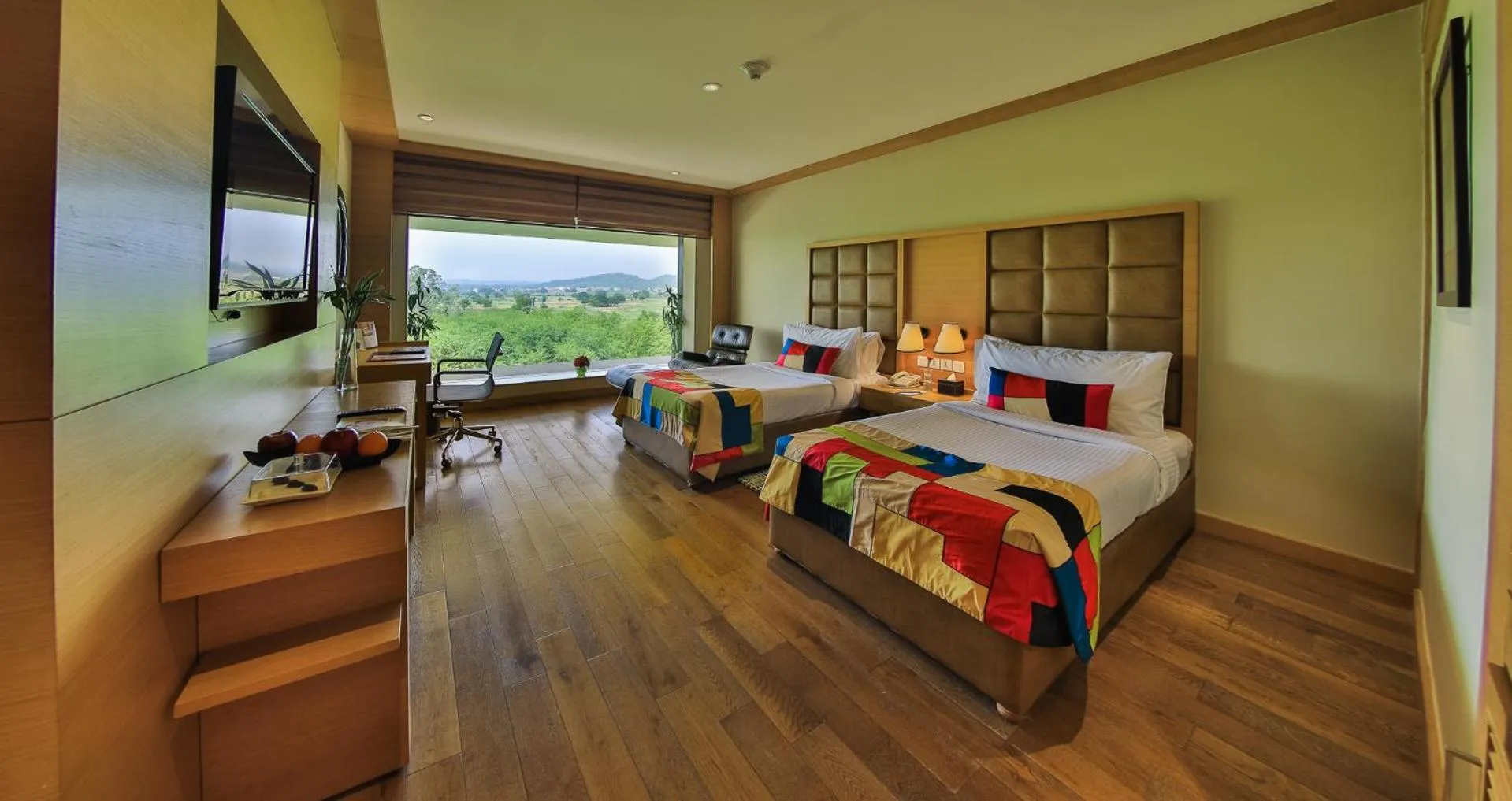 Bed in The Lalit Chandigarh