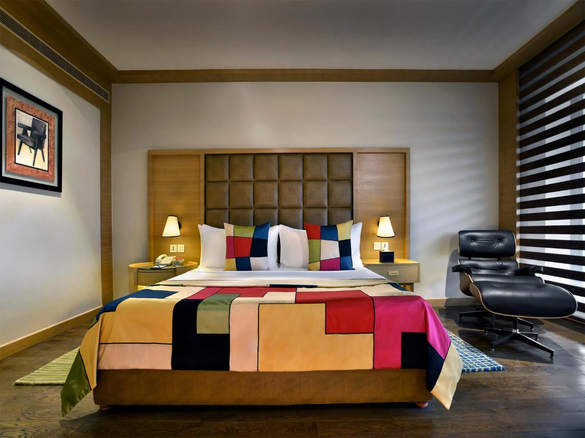 Photo of the whole room, Bed in The Lalit Chandigarh