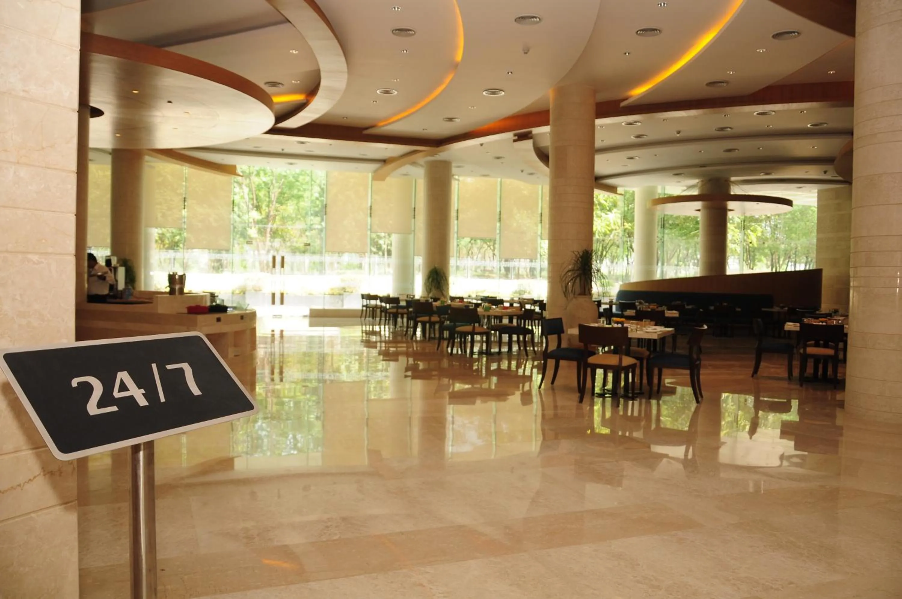Restaurant/places to eat in The Lalit Chandigarh