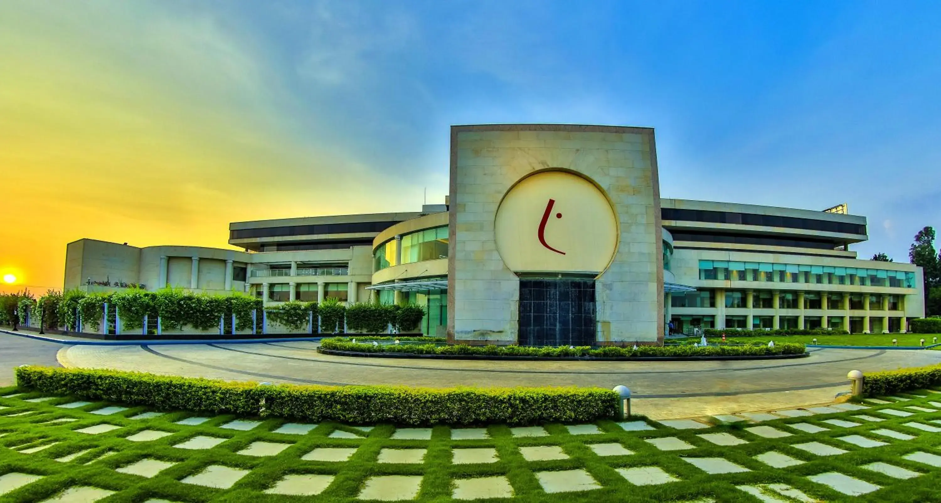 Facade/entrance in The Lalit Chandigarh Facade/entrance in The Lalit Chandigarh