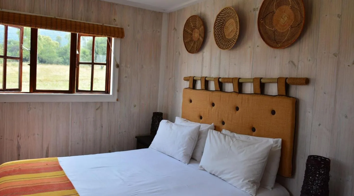 Bedroom, Bed in Intaba Thulile