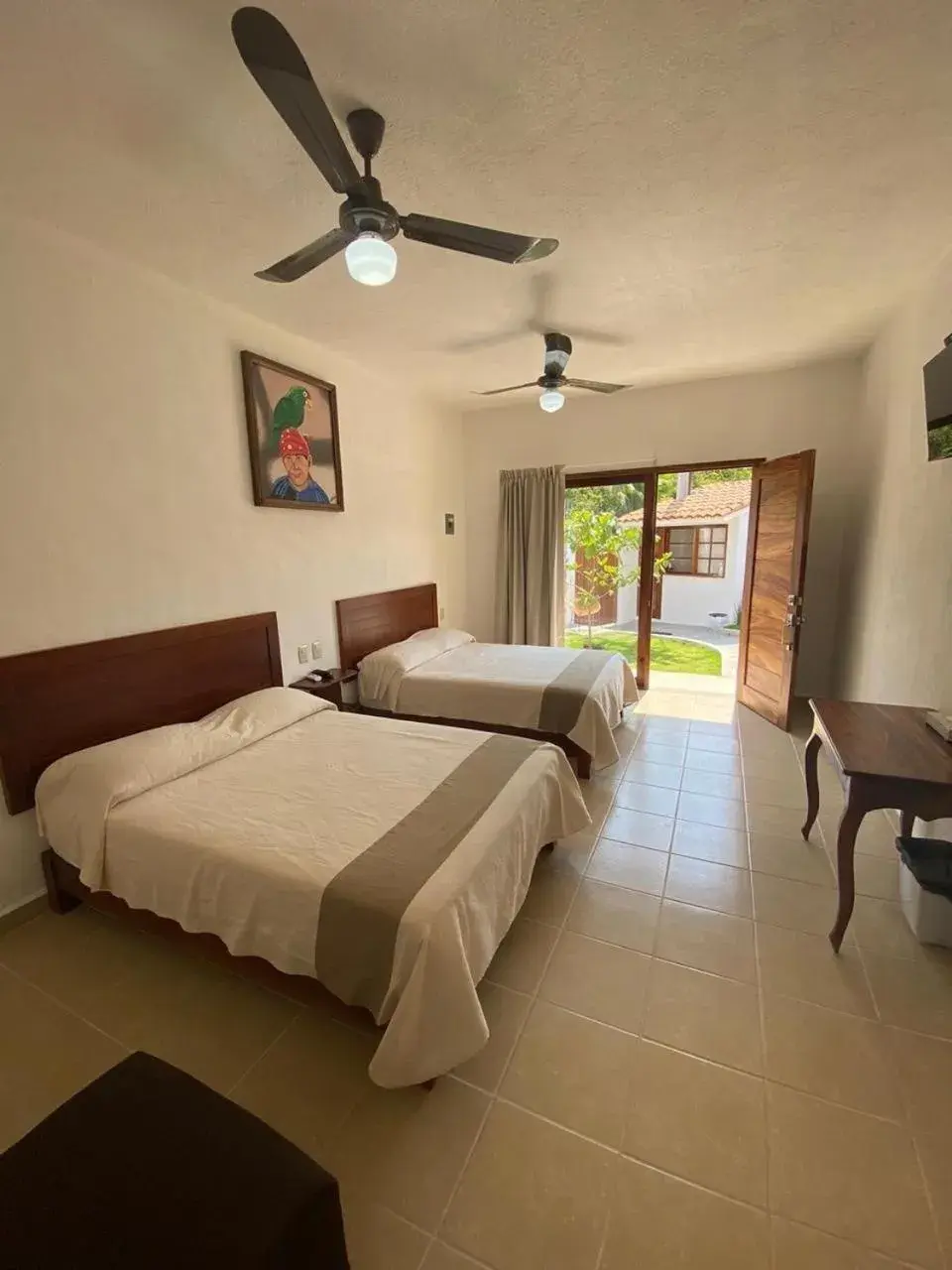 Deluxe Twin Room in HOTEL CASA VICTORIA Deluxe Twin Room in HOTEL CASA VICTORIA