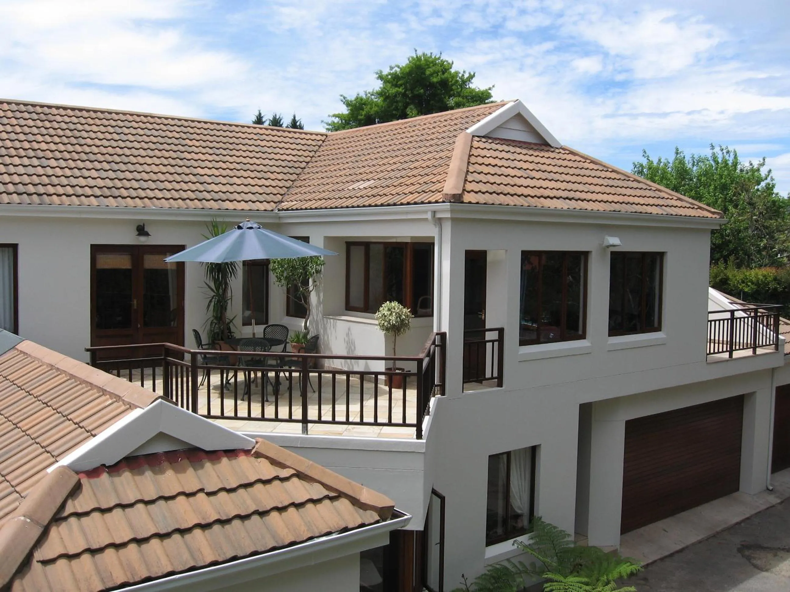 Facade/entrance in Cherry Berry Guest House