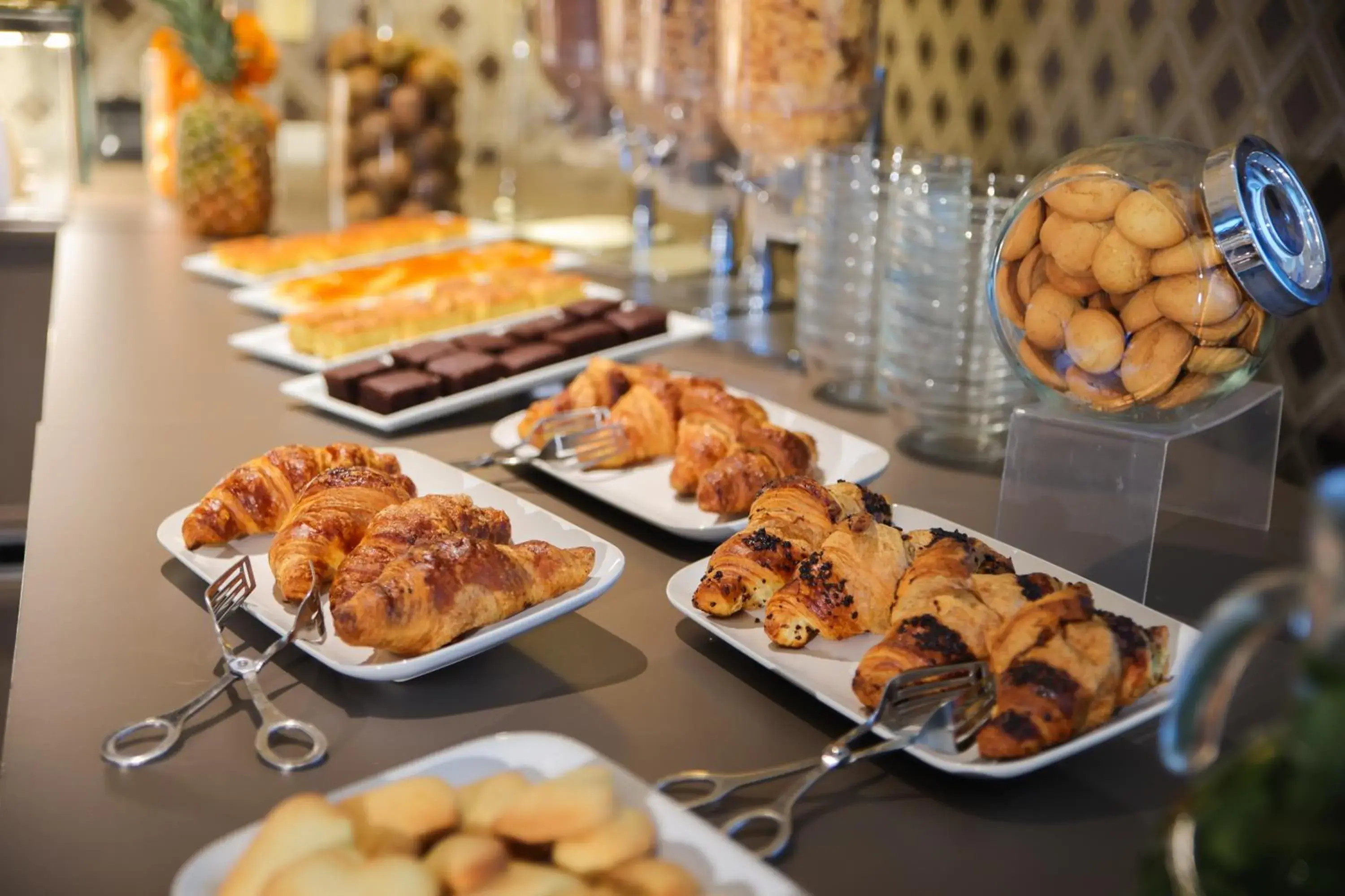 Breakfast in Hotel Parisi Breakfast in Hotel Parisi