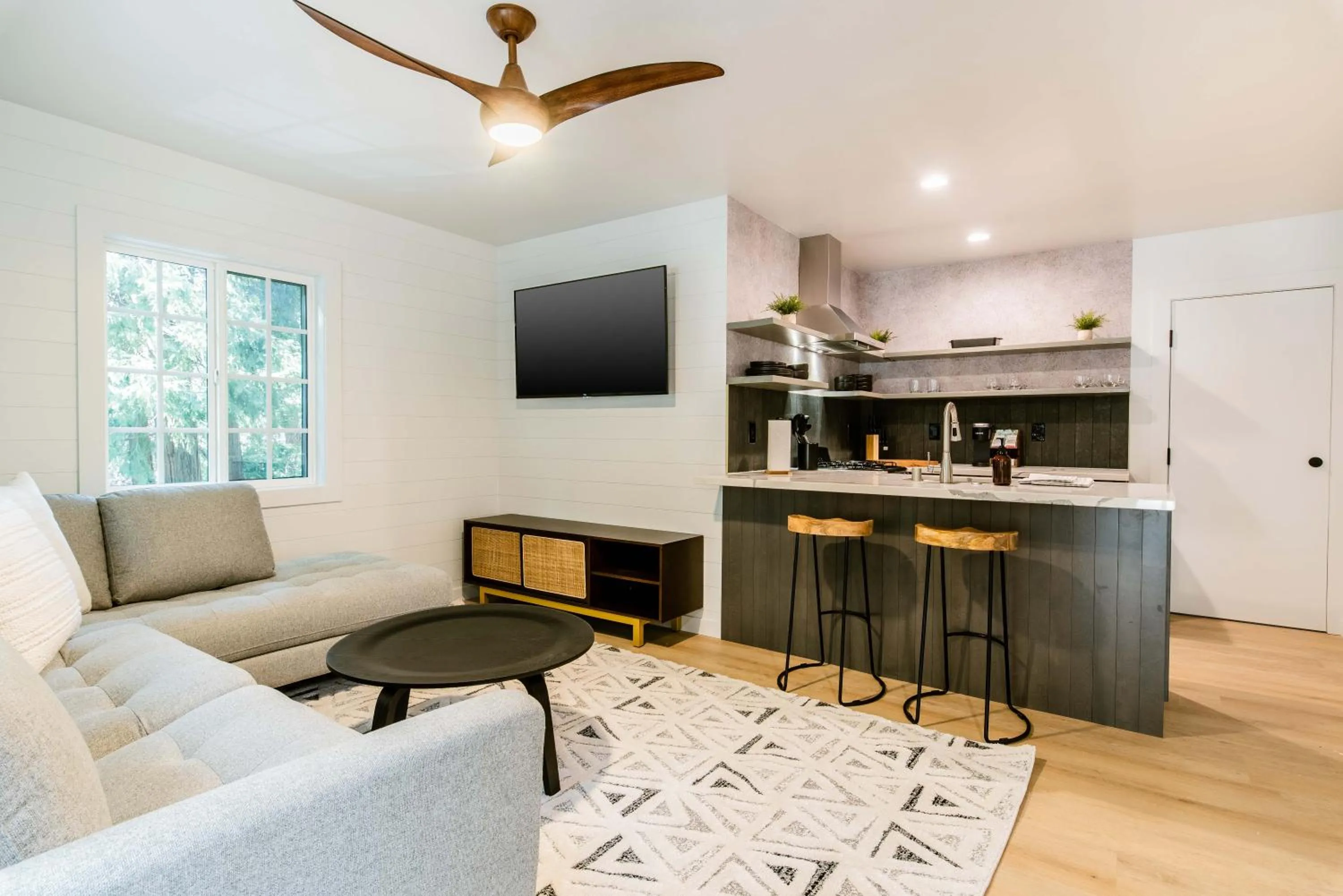 Kitchen or kitchenette in The Kingsley Hotel