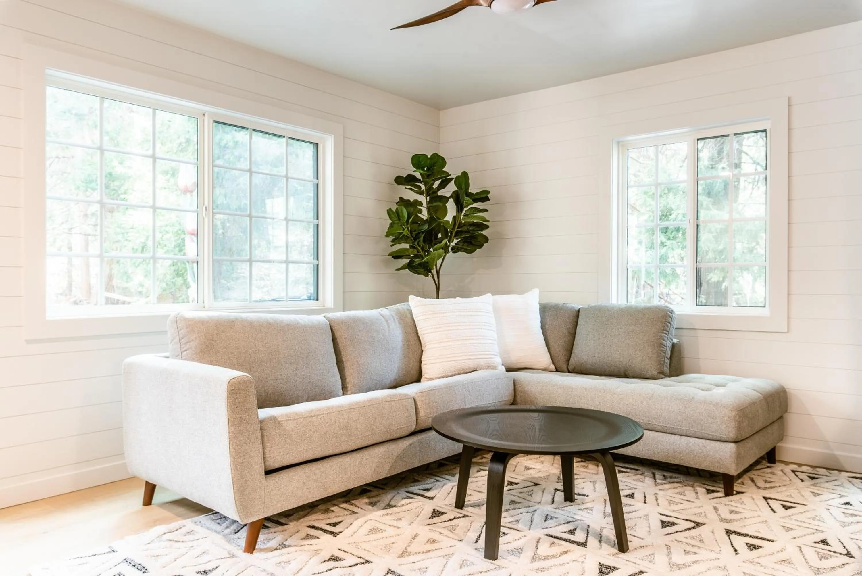 Living room in The Kingsley Hotel