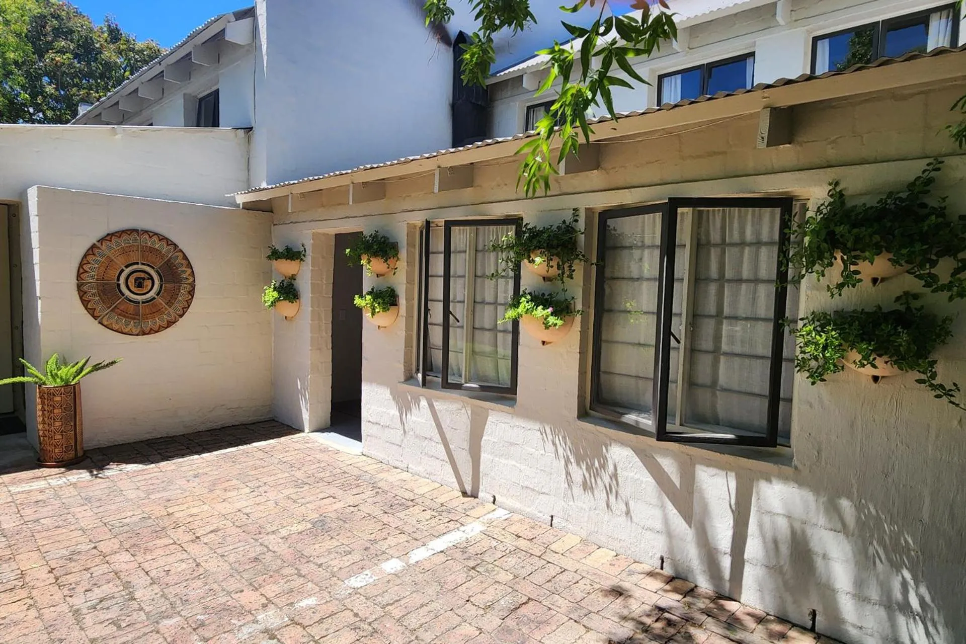 Parking in Hornbill House Self Catering Accommodation