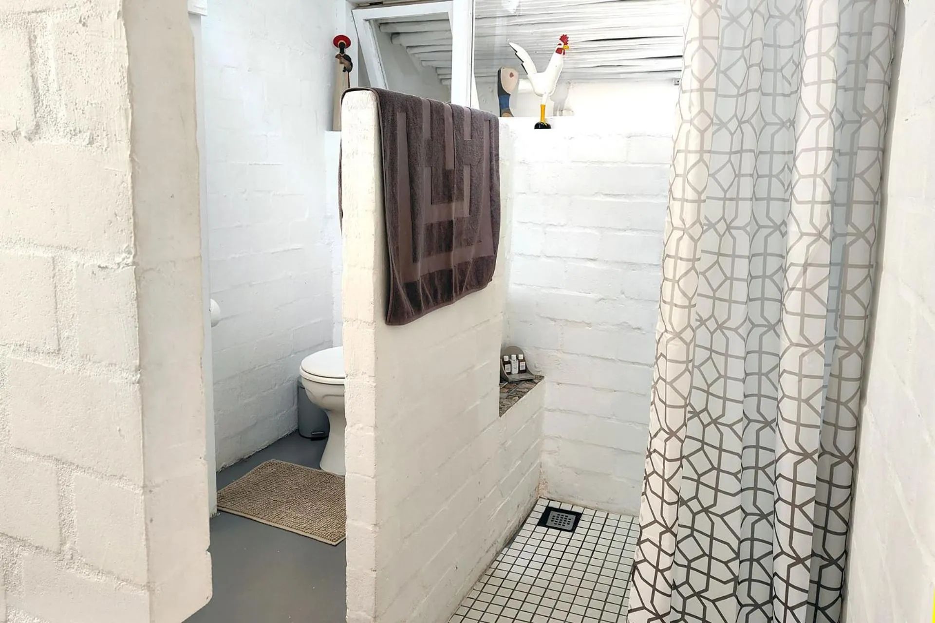 Shower in Hornbill House Self Catering Accommodation