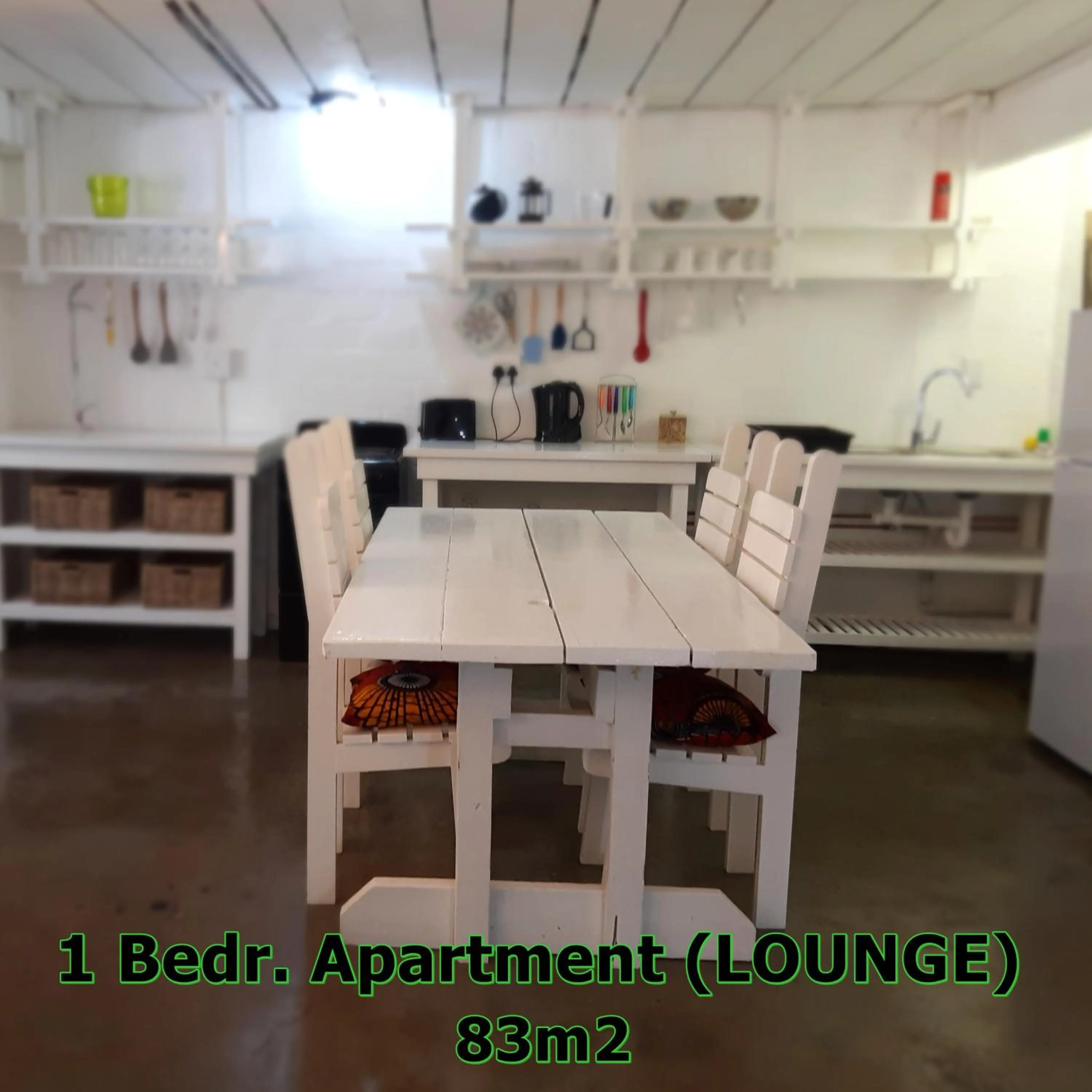 Dining area in Hornbill House Self Catering Accommodation