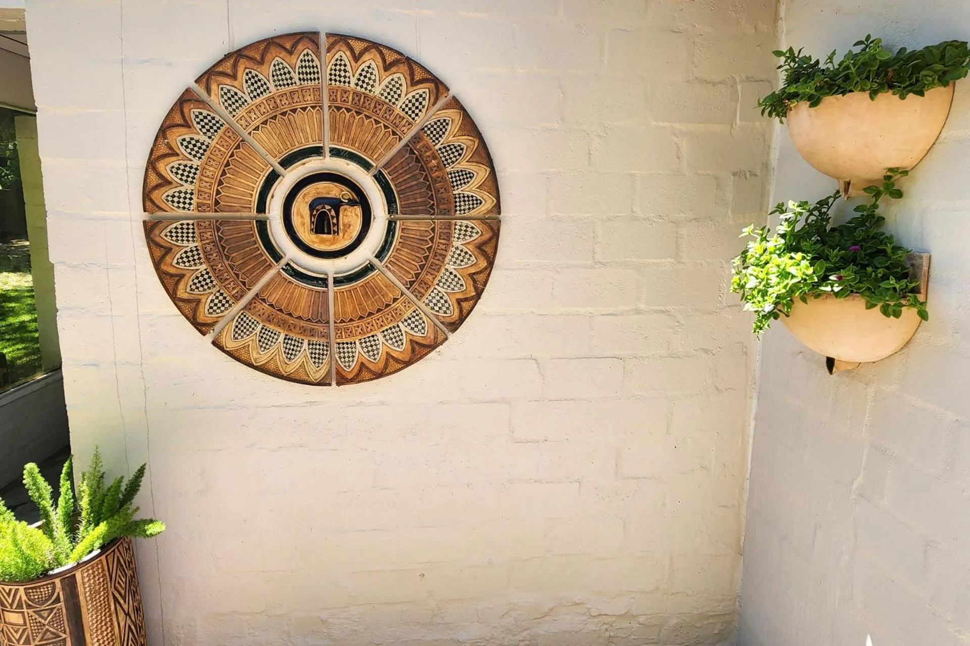 Decorative detail in Hornbill House Self Catering Accommodation