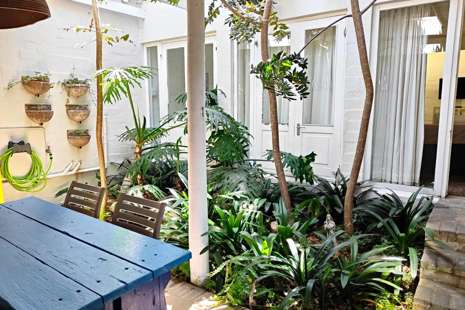 Inner courtyard view in Hornbill House Self Catering Accommodation