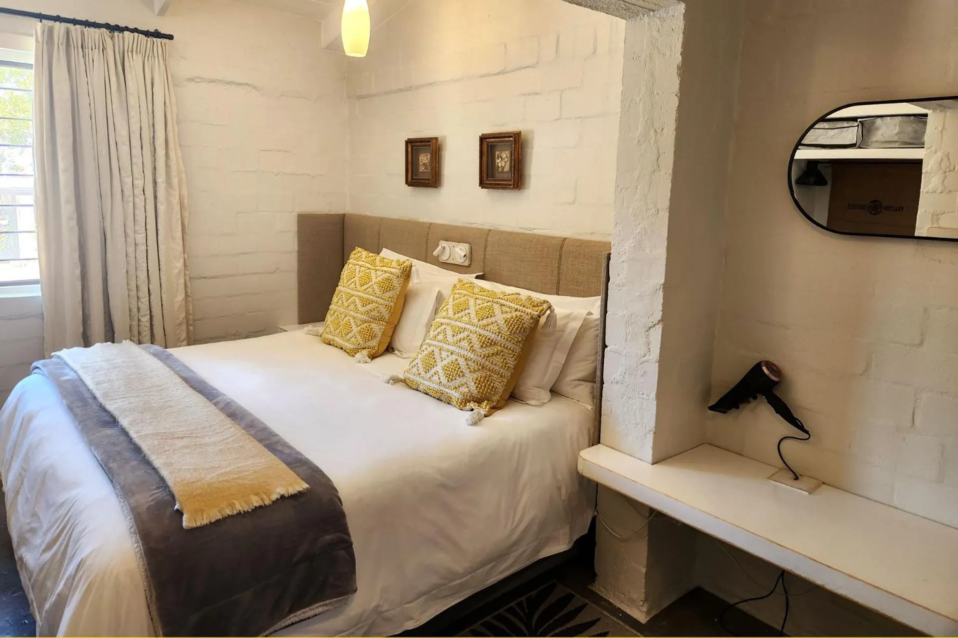 Bedroom, Bed in Hornbill House Self Catering Accommodation