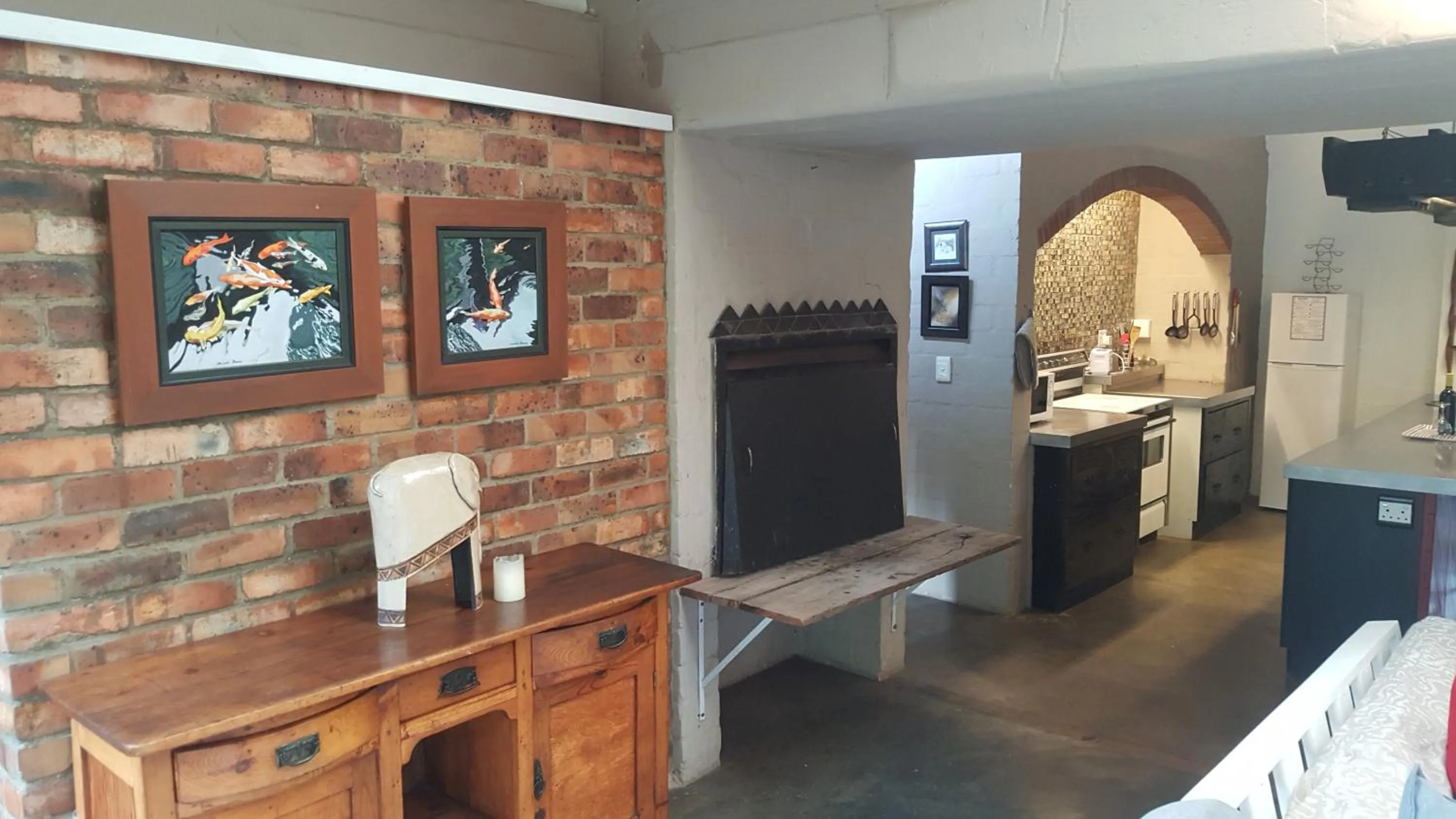 BBQ facilities in Hornbill House Self Catering Accommodation