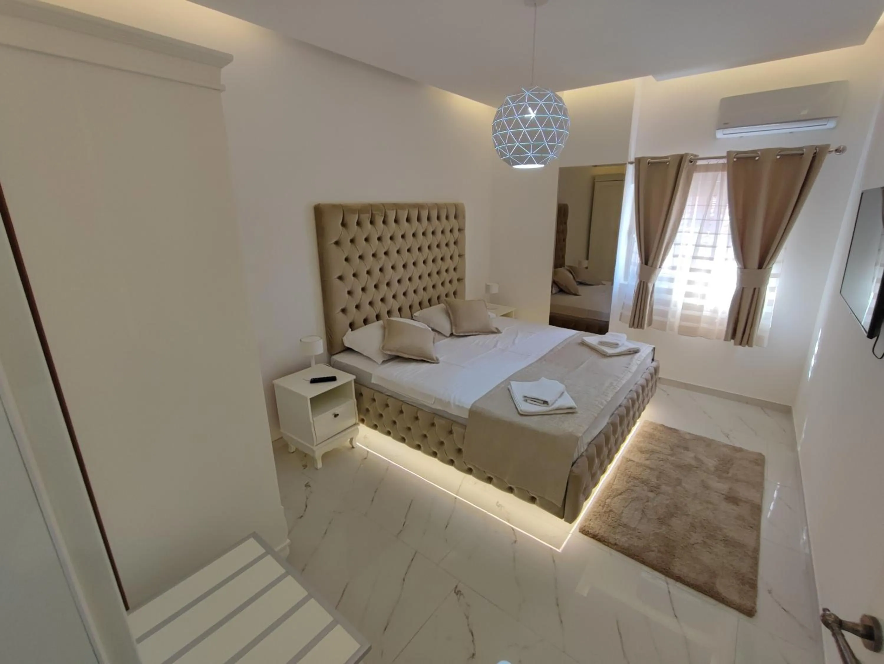 Photo of the whole room, Bed in Villa Vista Real