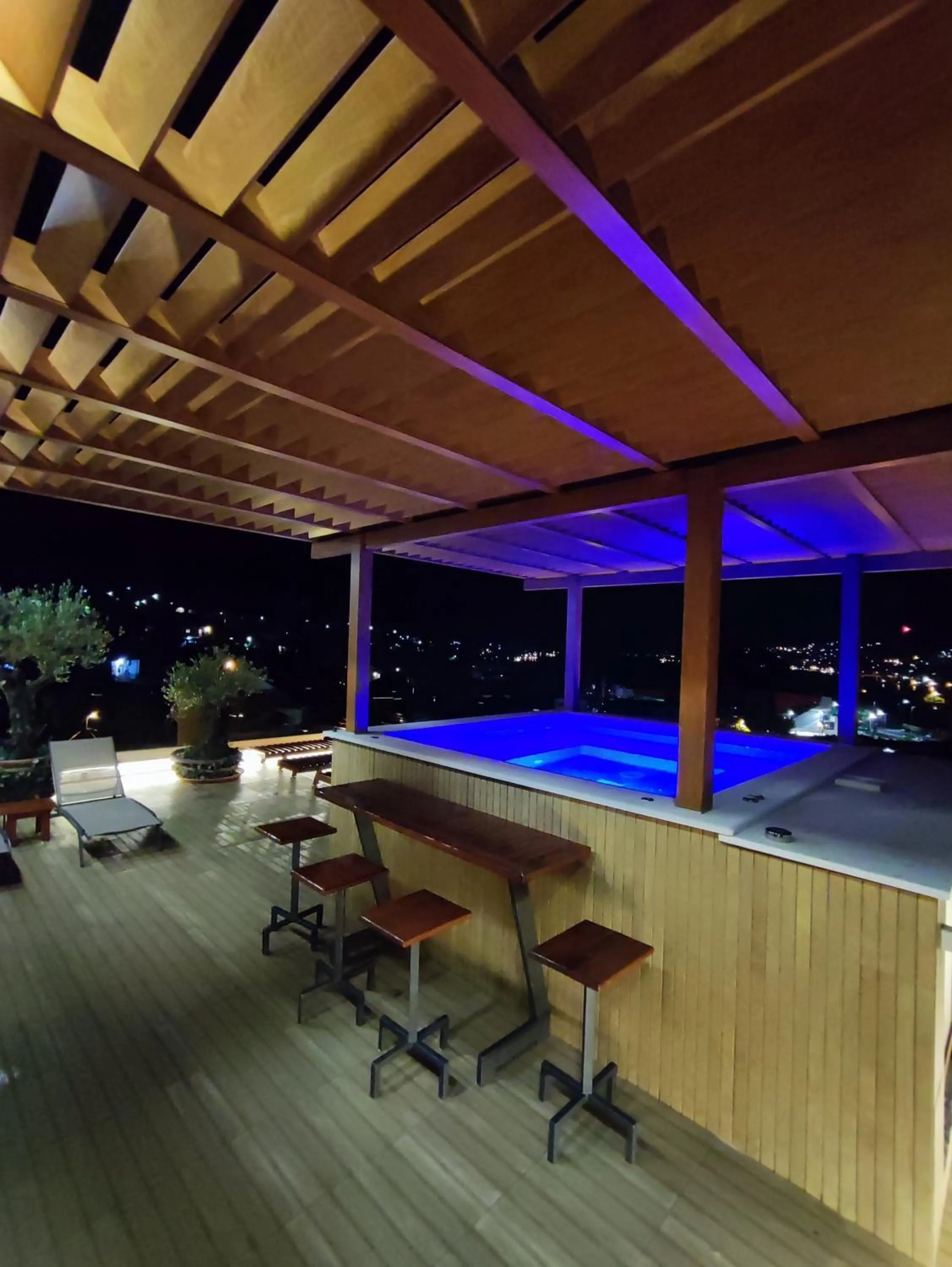 Hot Tub in Villa Vista Real