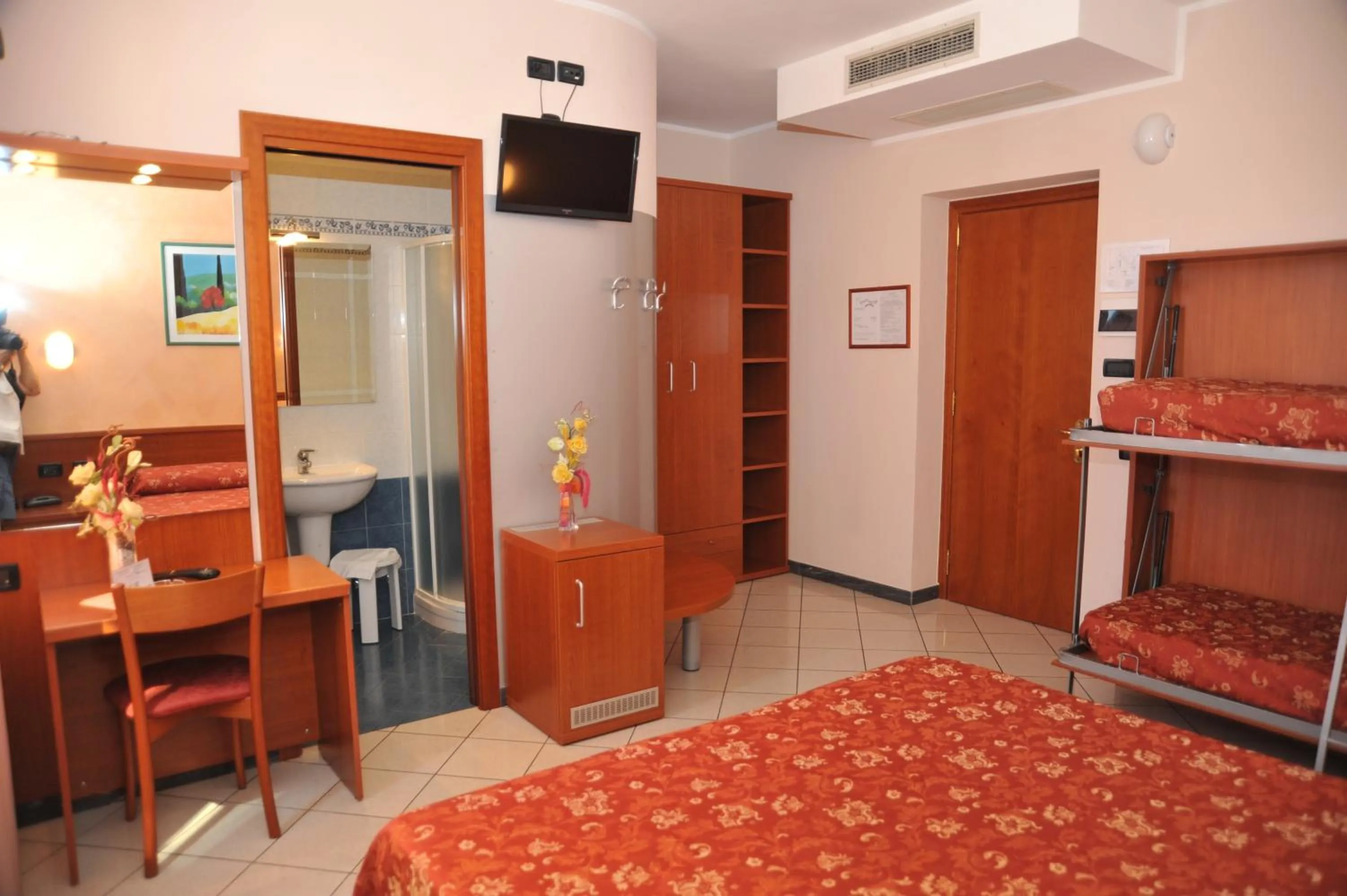 Decorative detail, Bed in Hotel Stazione