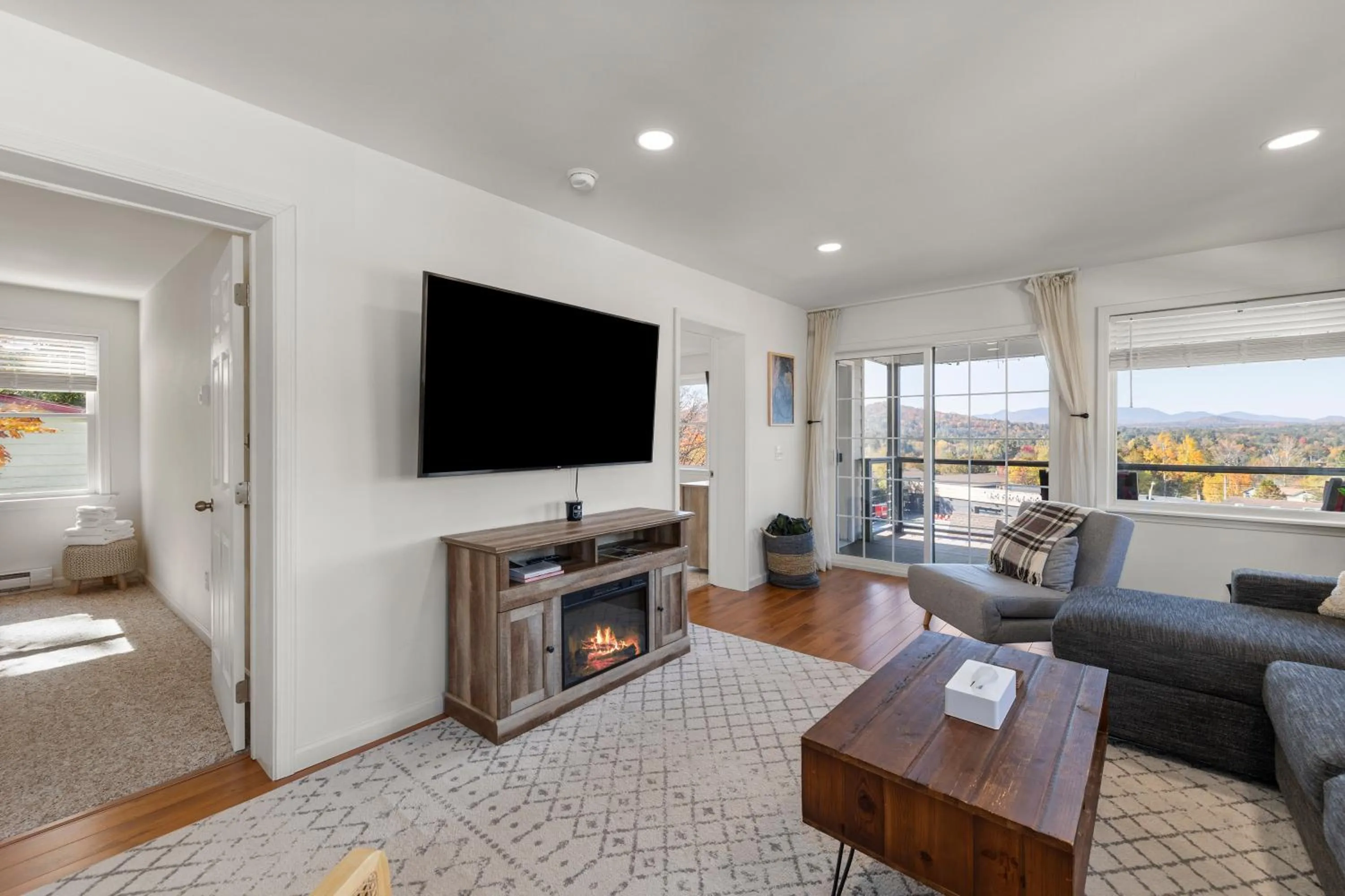 TV and multimedia in Amazing Mountain Views Lake Placid & 1980 Olympic Center