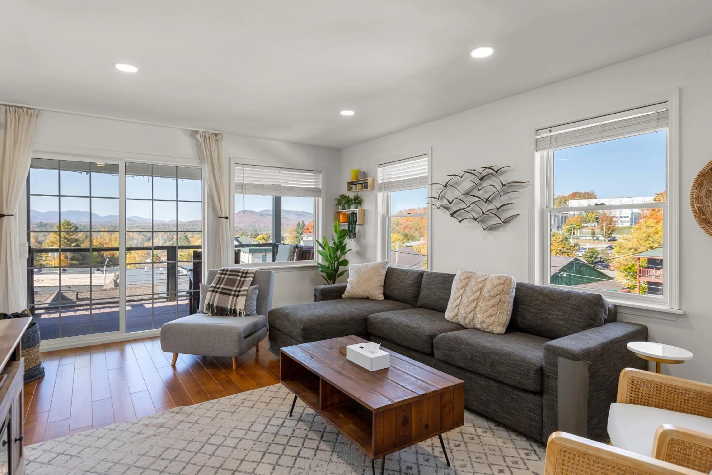 Living room in Amazing Mountain Views Lake Placid & 1980 Olympic Center