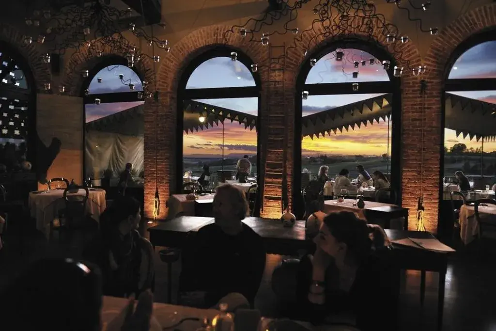 Restaurant/places to eat in Albergo l'Ostelliere - Villa Sparina Resort Restaurant/places to eat in Albergo l'Ostelliere - Villa Sparina Resort