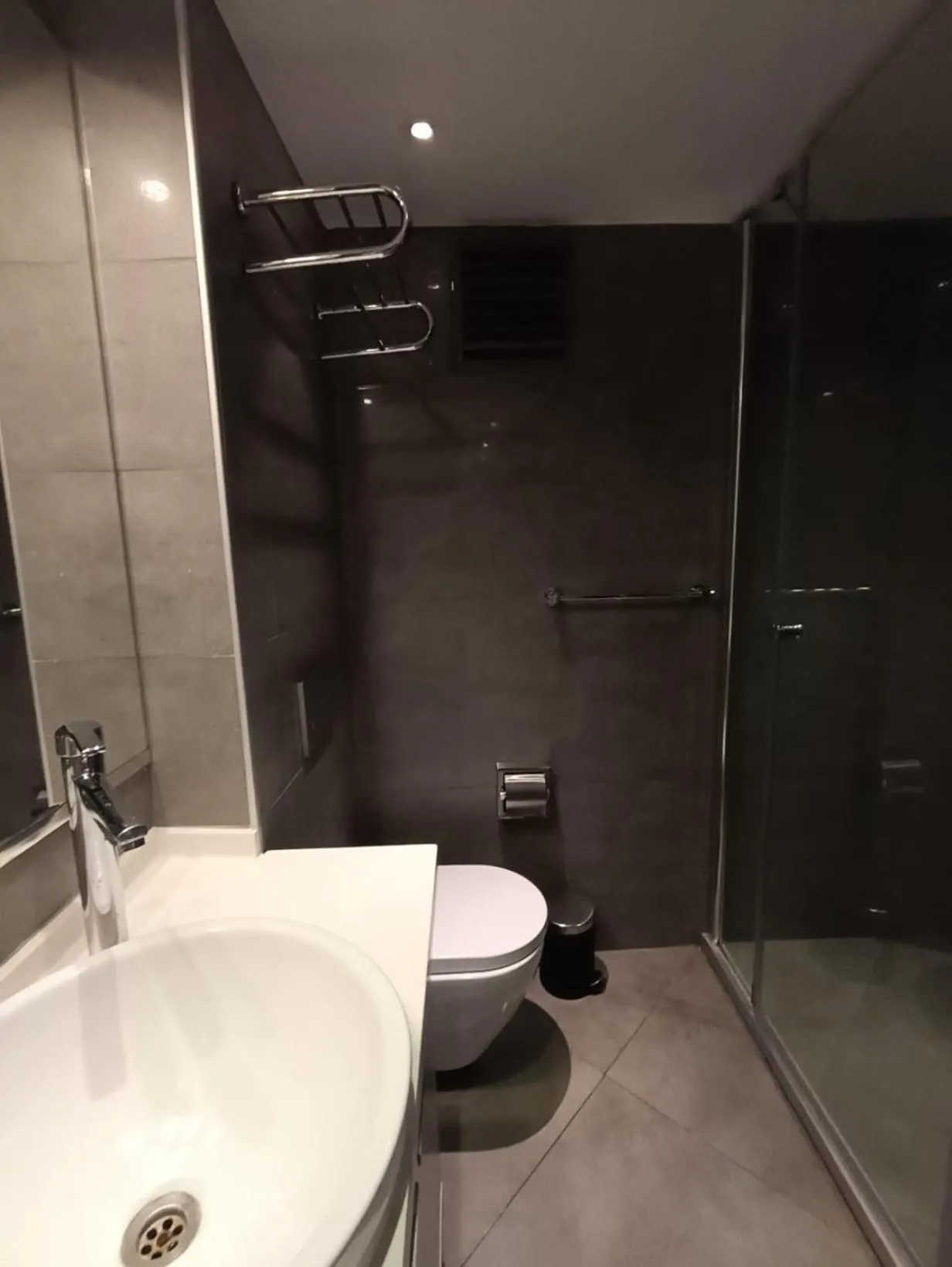 Shower in Star of İstanbul Residence