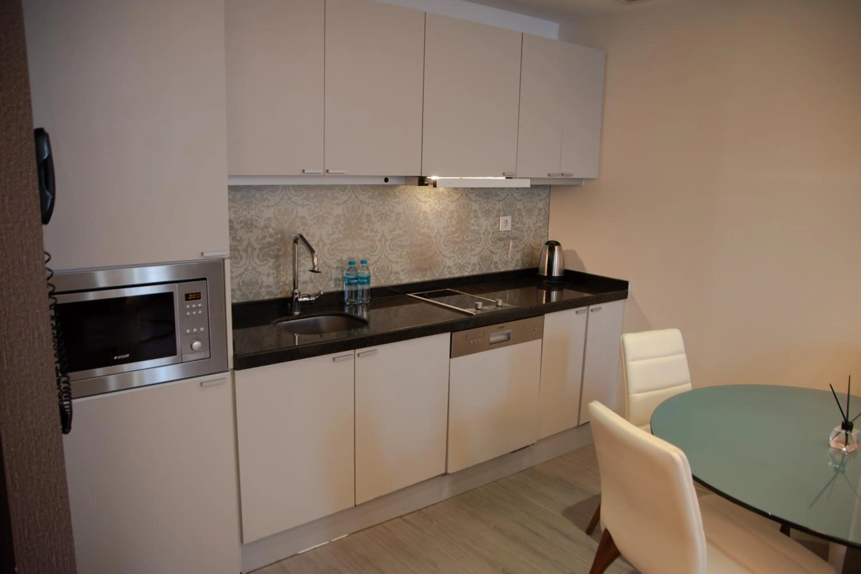 Kitchen or kitchenette in Star of İstanbul Residence